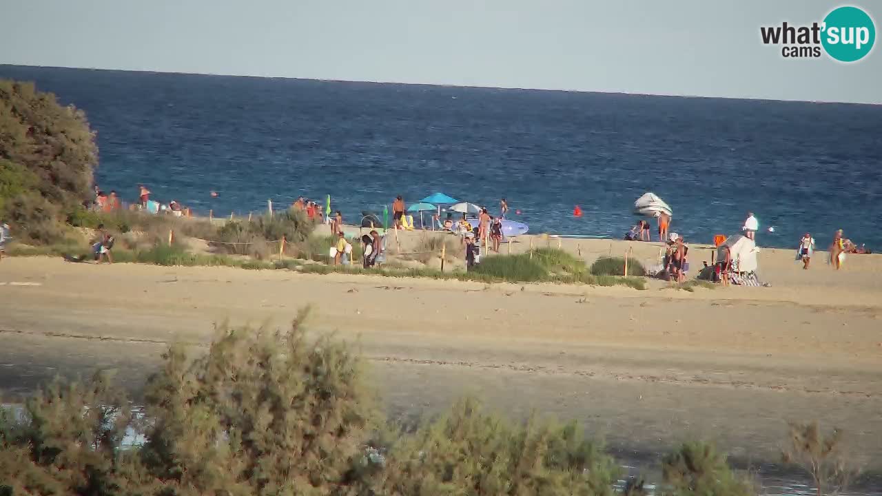 Spletna kamera Chia – Pogled v živo na plažo Su Giudeu