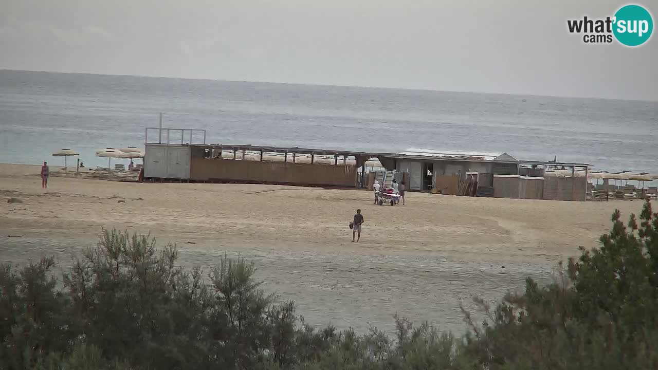 Spletna kamera Chia – Pogled v živo na plažo Su Giudeu