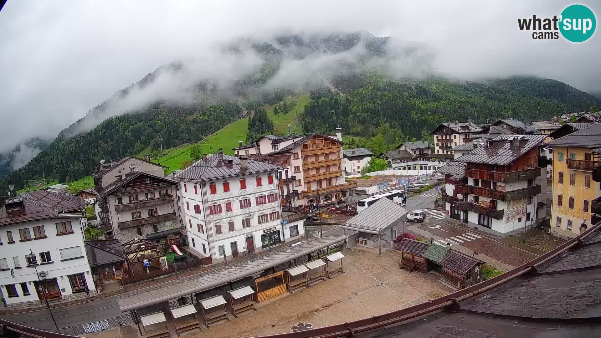 Hauptplatz von Forni di Sopra