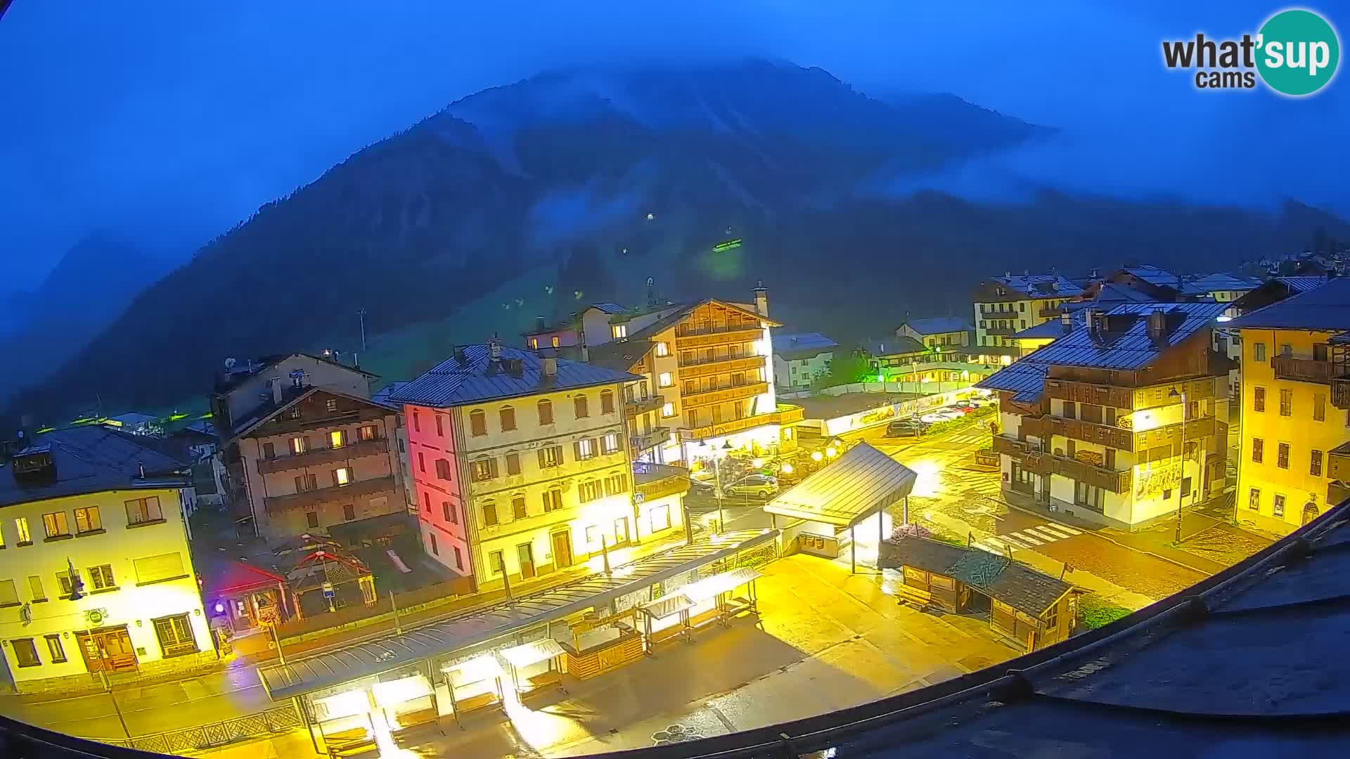 Hauptplatz von Forni di Sopra