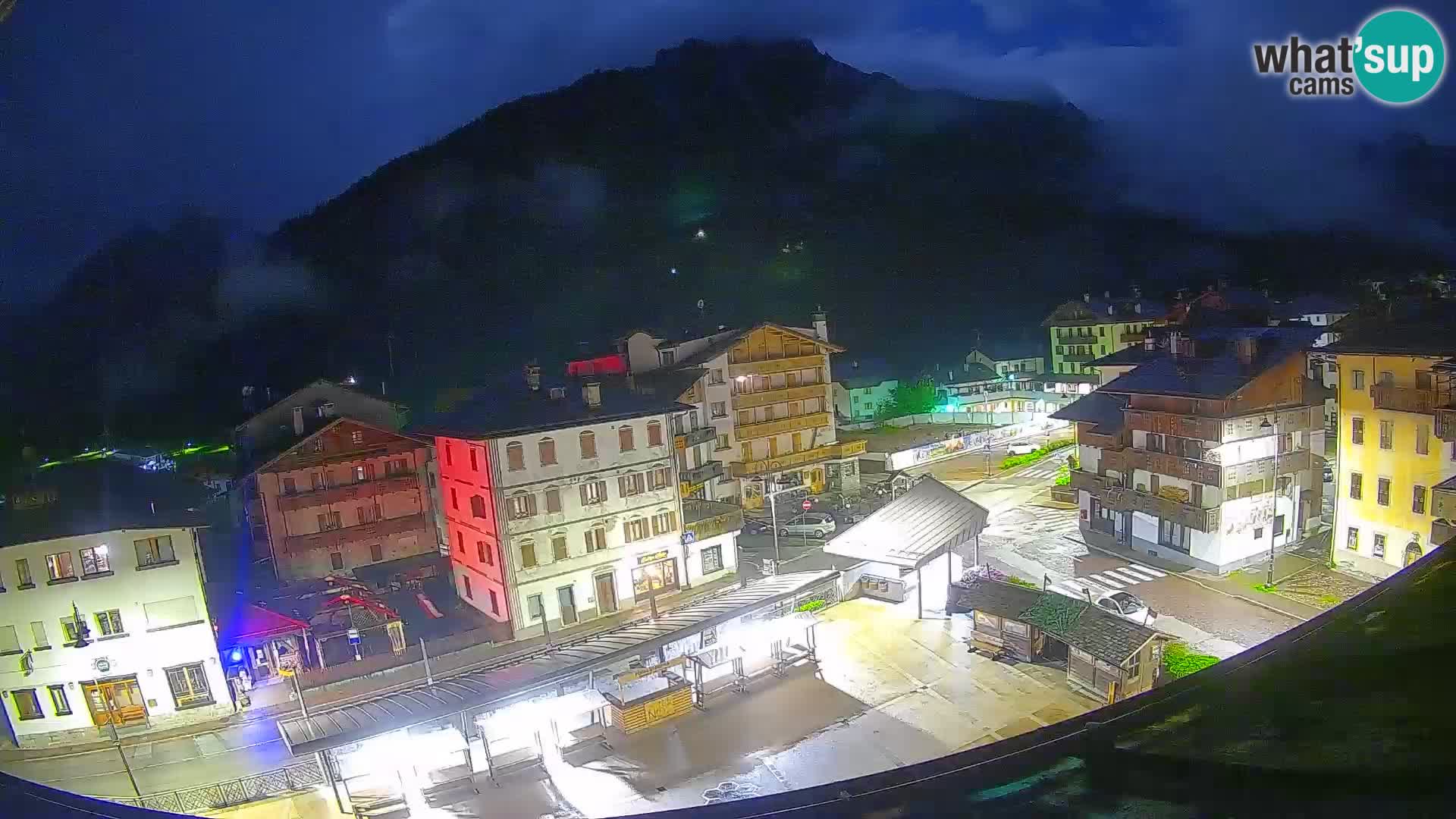 Hauptplatz von Forni di Sopra