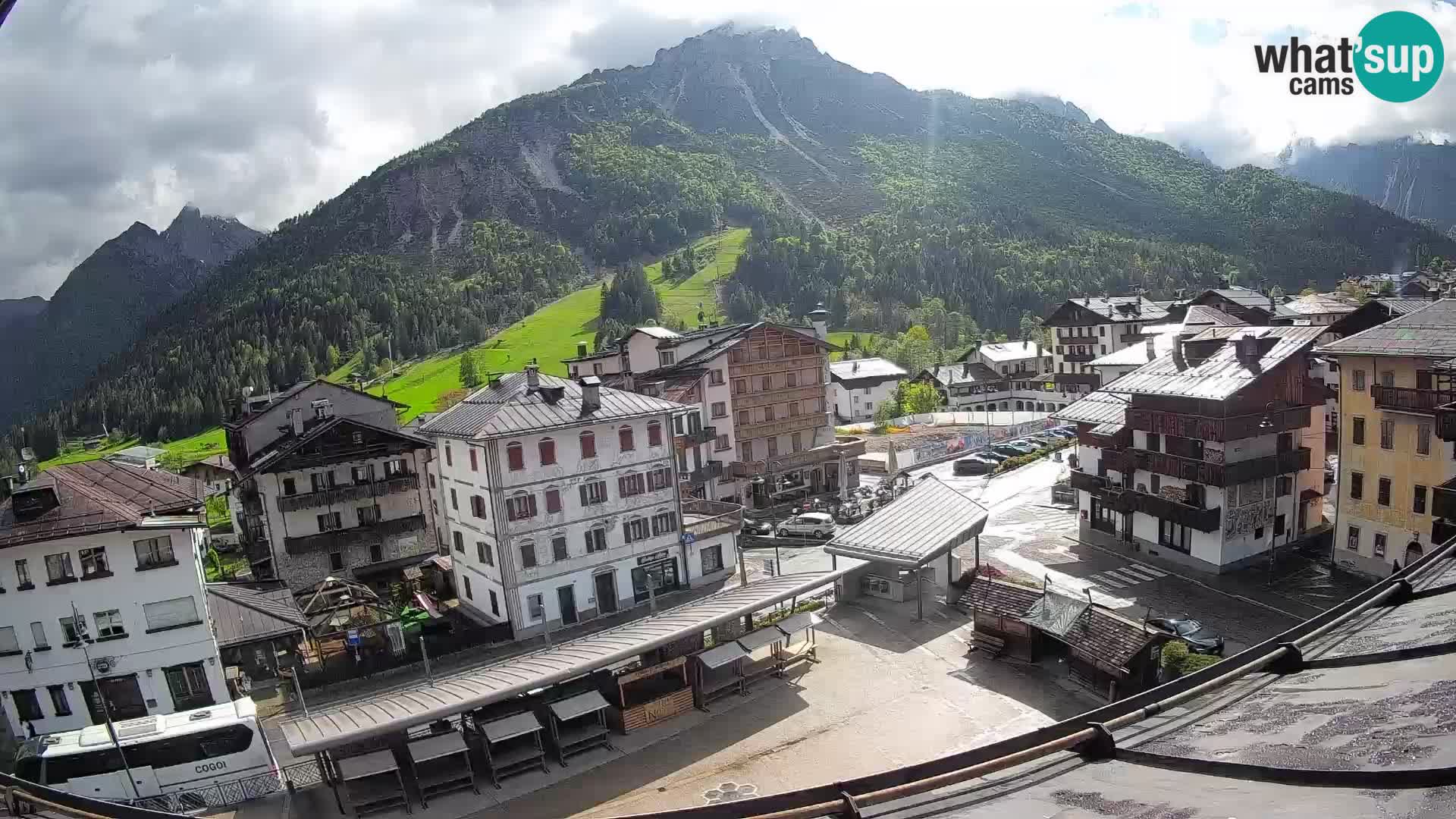 Hauptplatz von Forni di Sopra