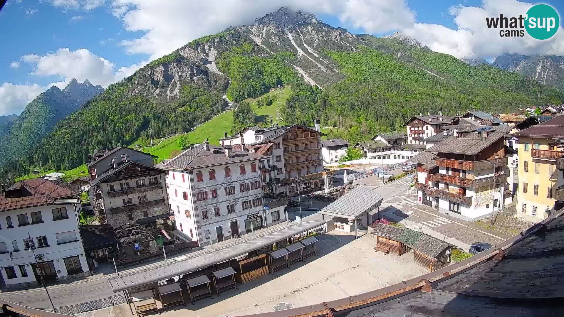 Hauptplatz von Forni di Sopra