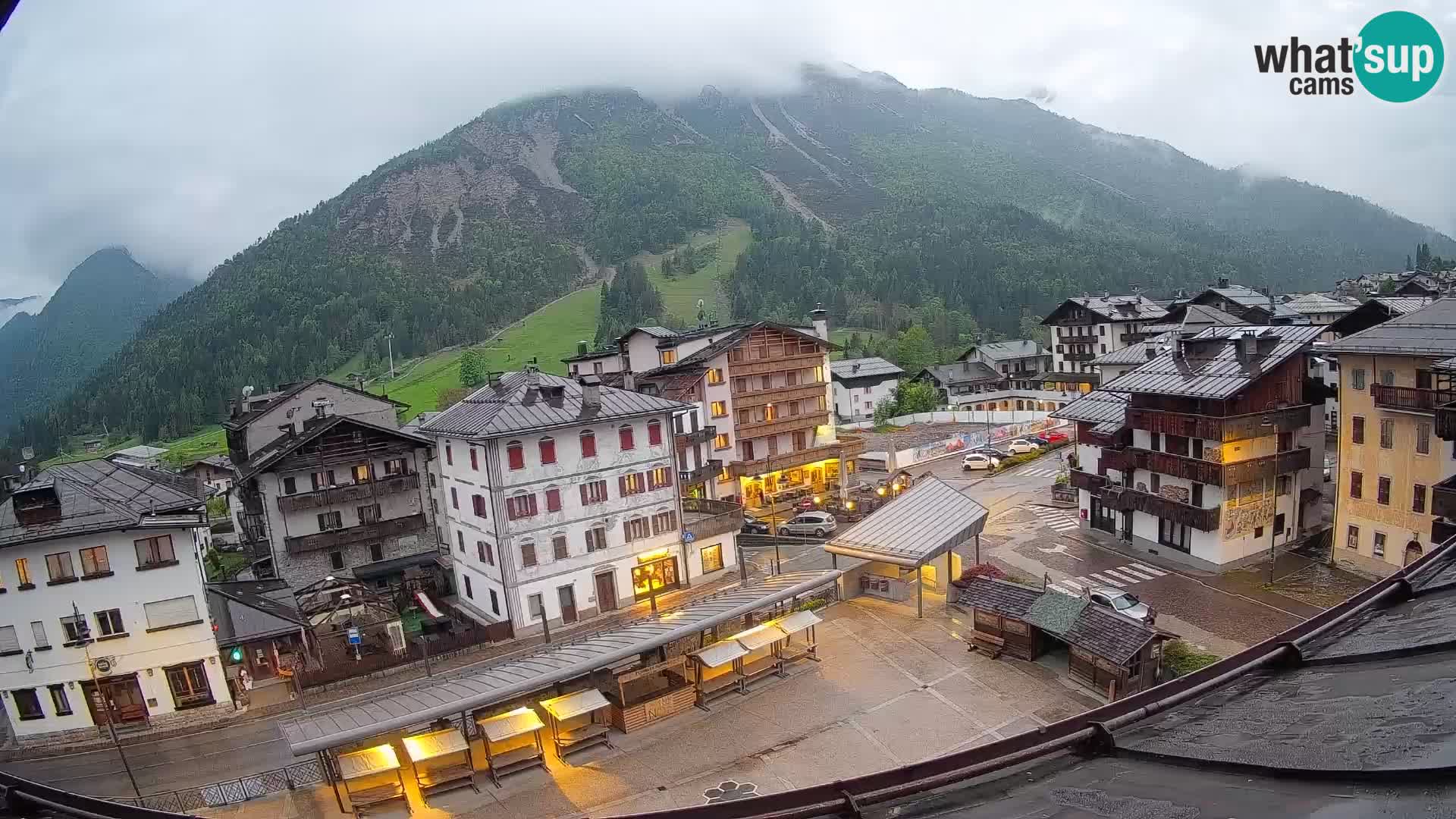 Hauptplatz von Forni di Sopra