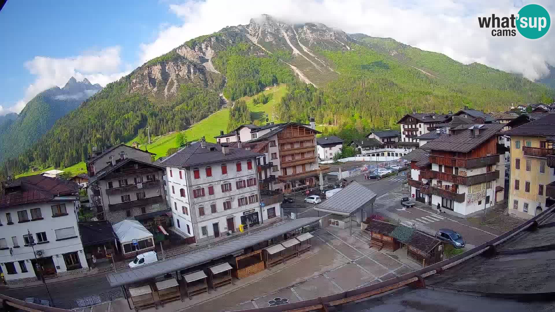 Hauptplatz von Forni di Sopra