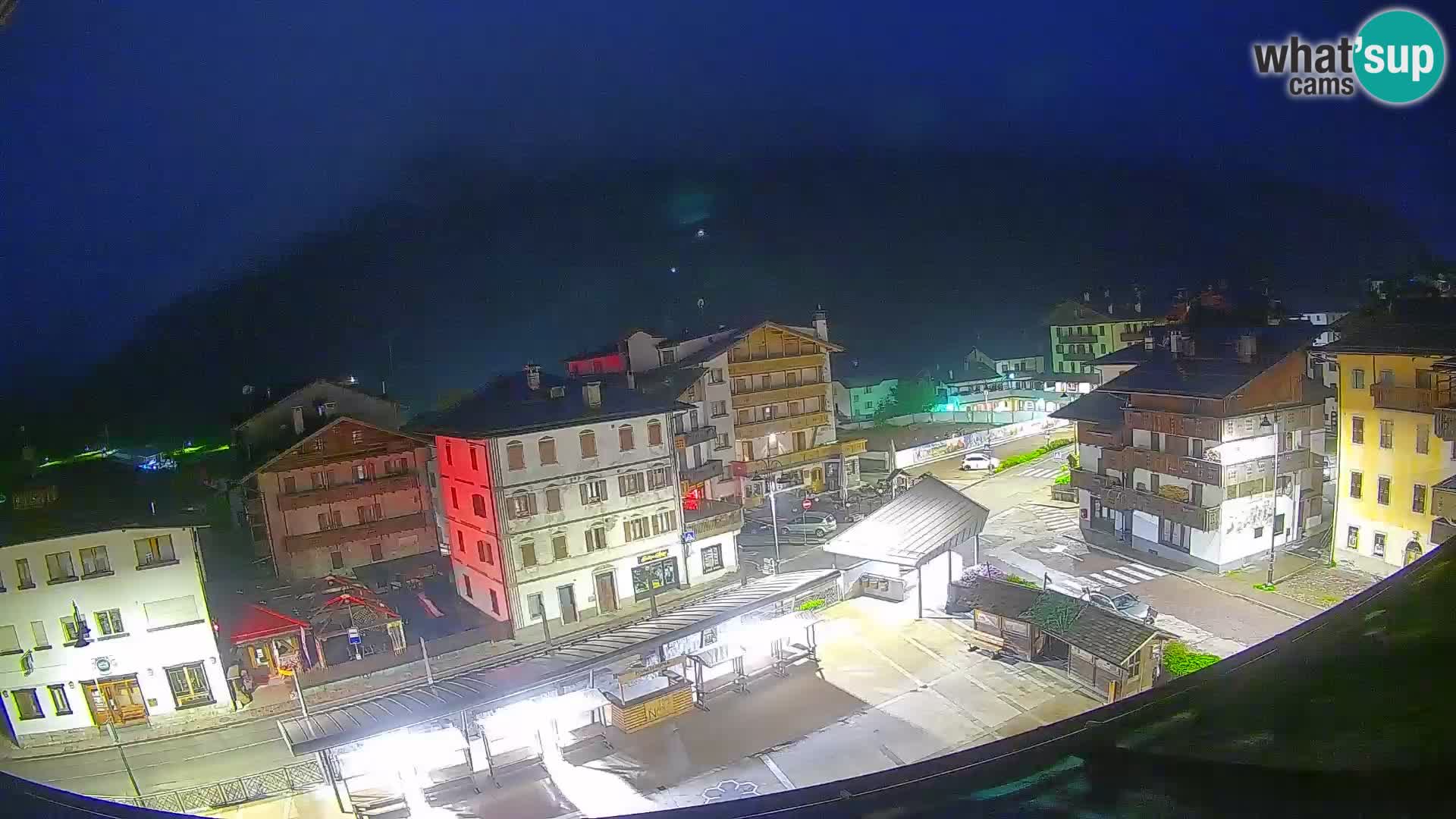 Hauptplatz von Forni di Sopra
