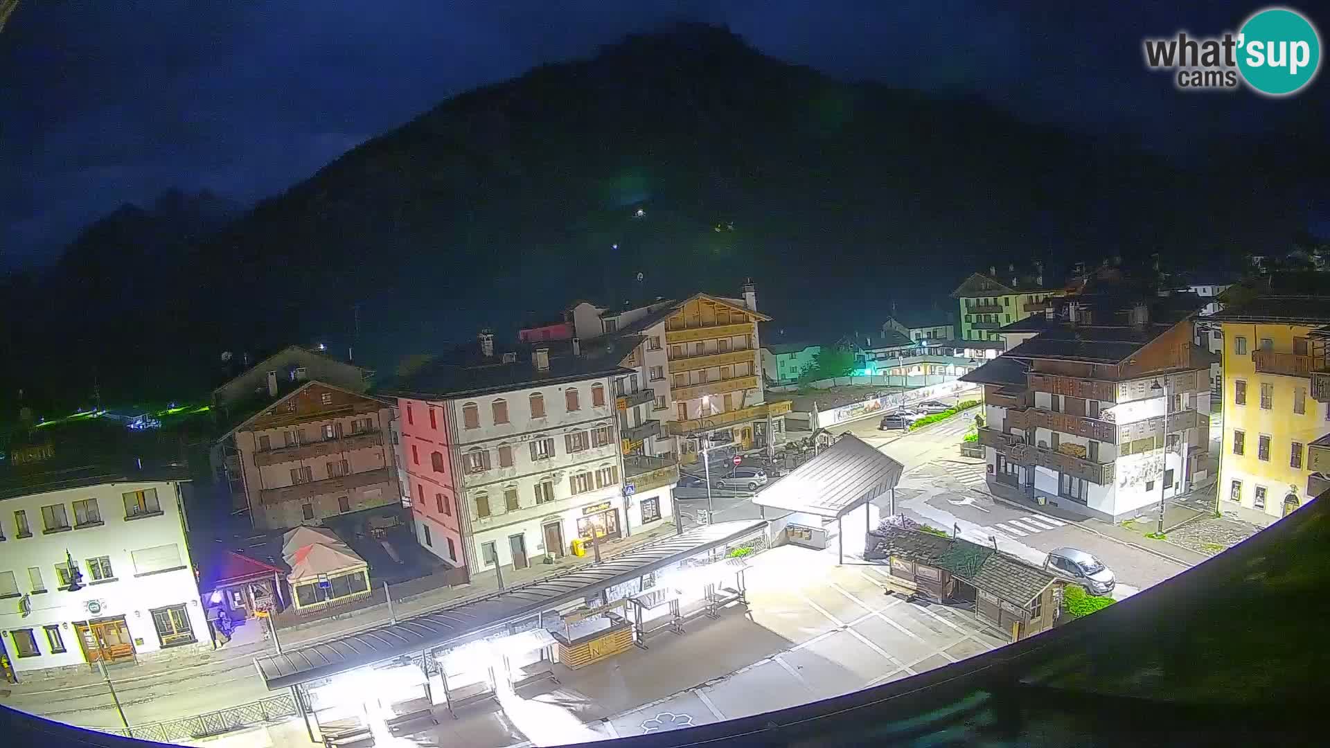 Hauptplatz von Forni di Sopra