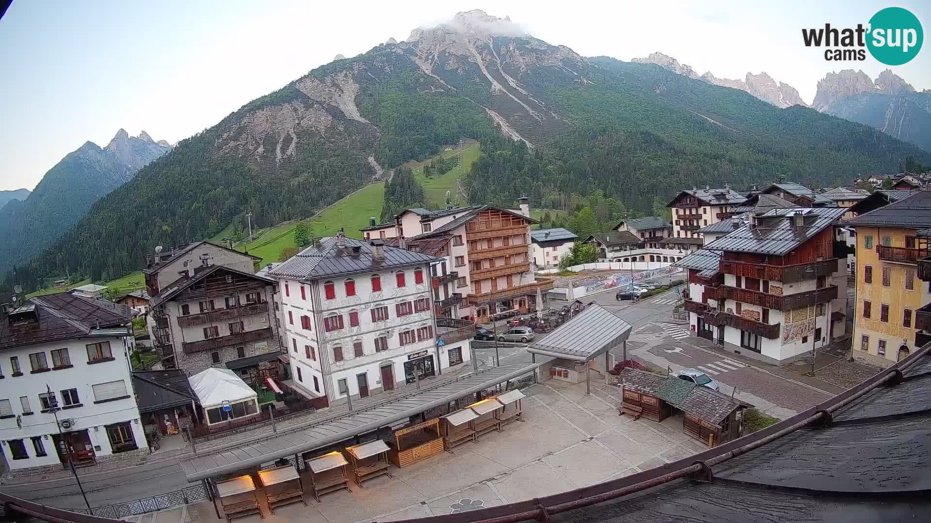 Hauptplatz von Forni di Sopra