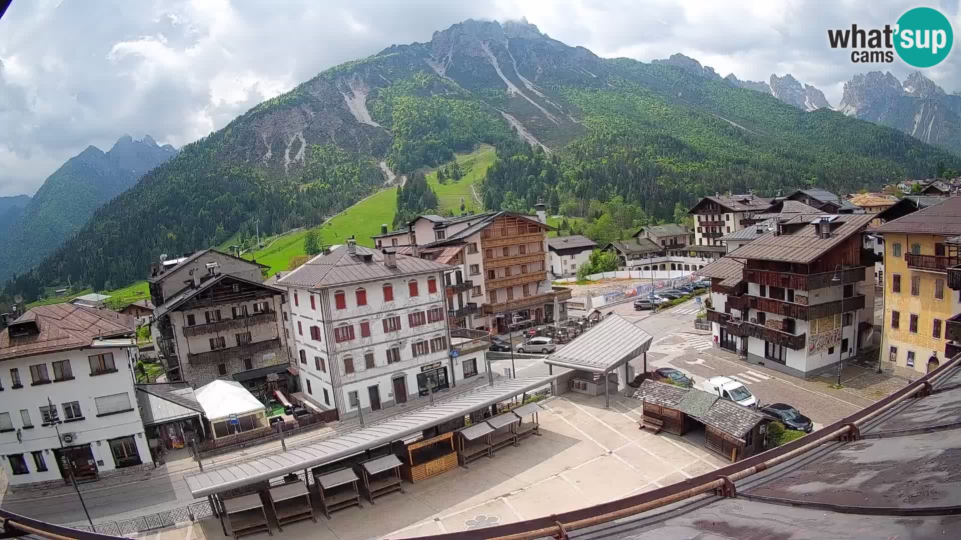 Hauptplatz von Forni di Sopra