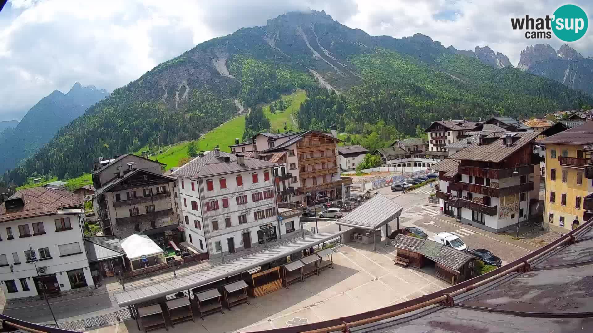 Hauptplatz von Forni di Sopra