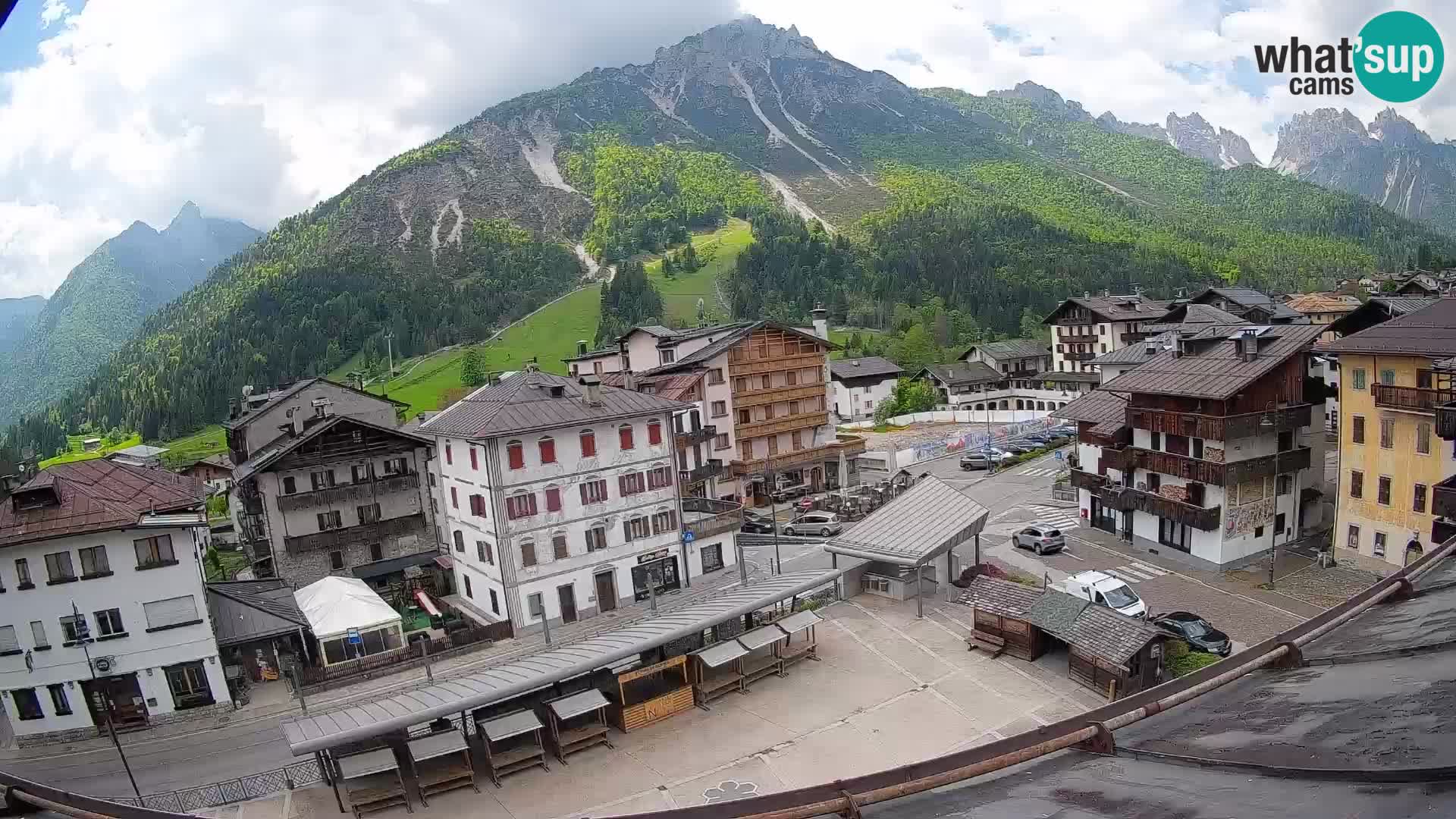 Hauptplatz von Forni di Sopra
