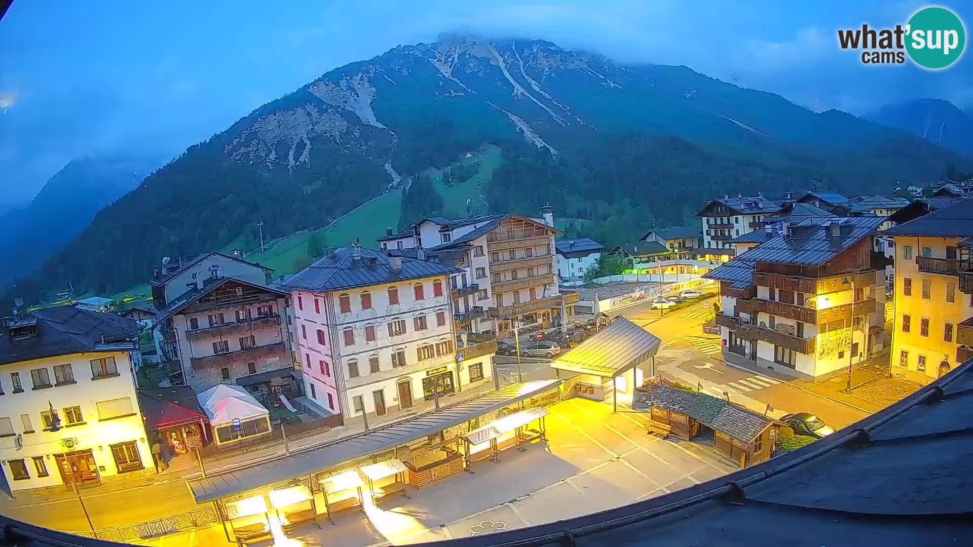 Hauptplatz von Forni di Sopra