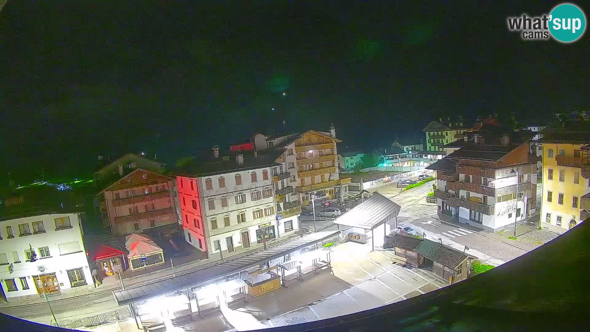 Piazza centrale di Forni di Sopra