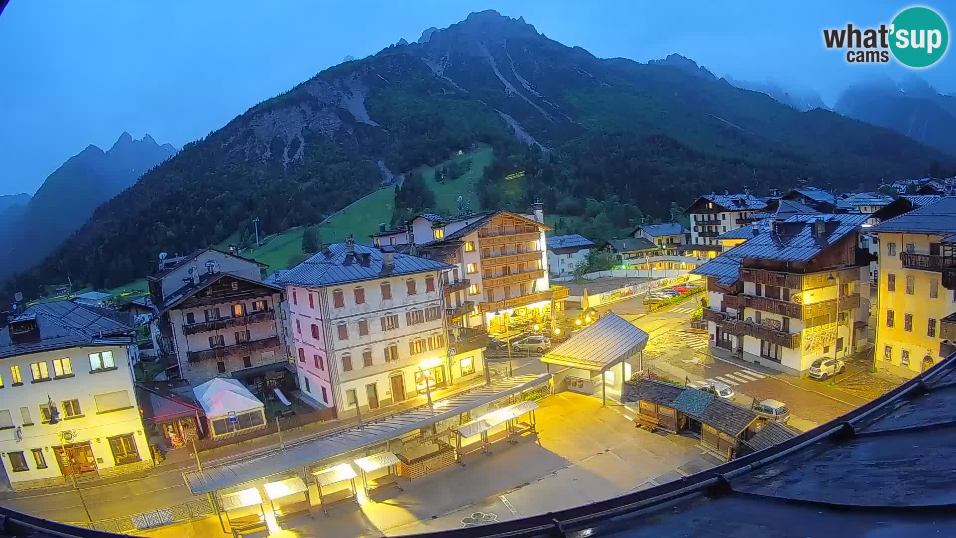 Hauptplatz von Forni di Sopra