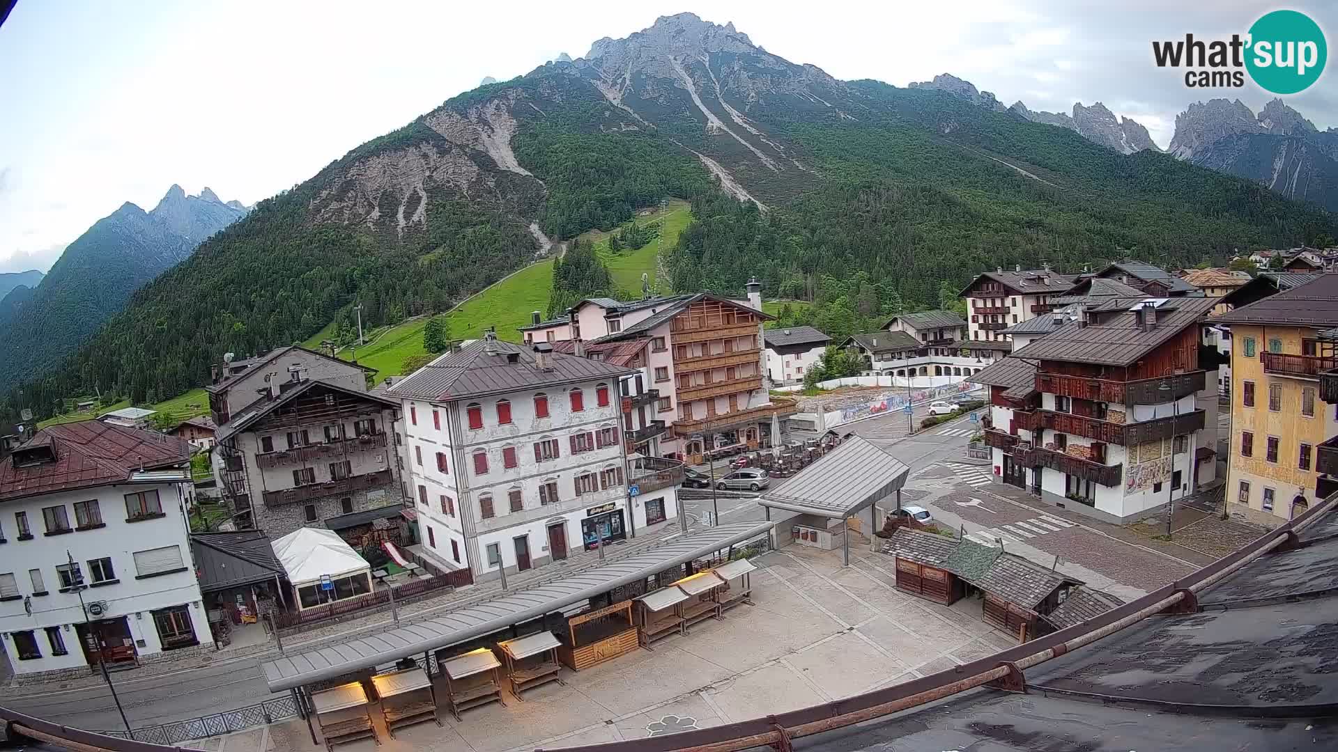 Hauptplatz von Forni di Sopra