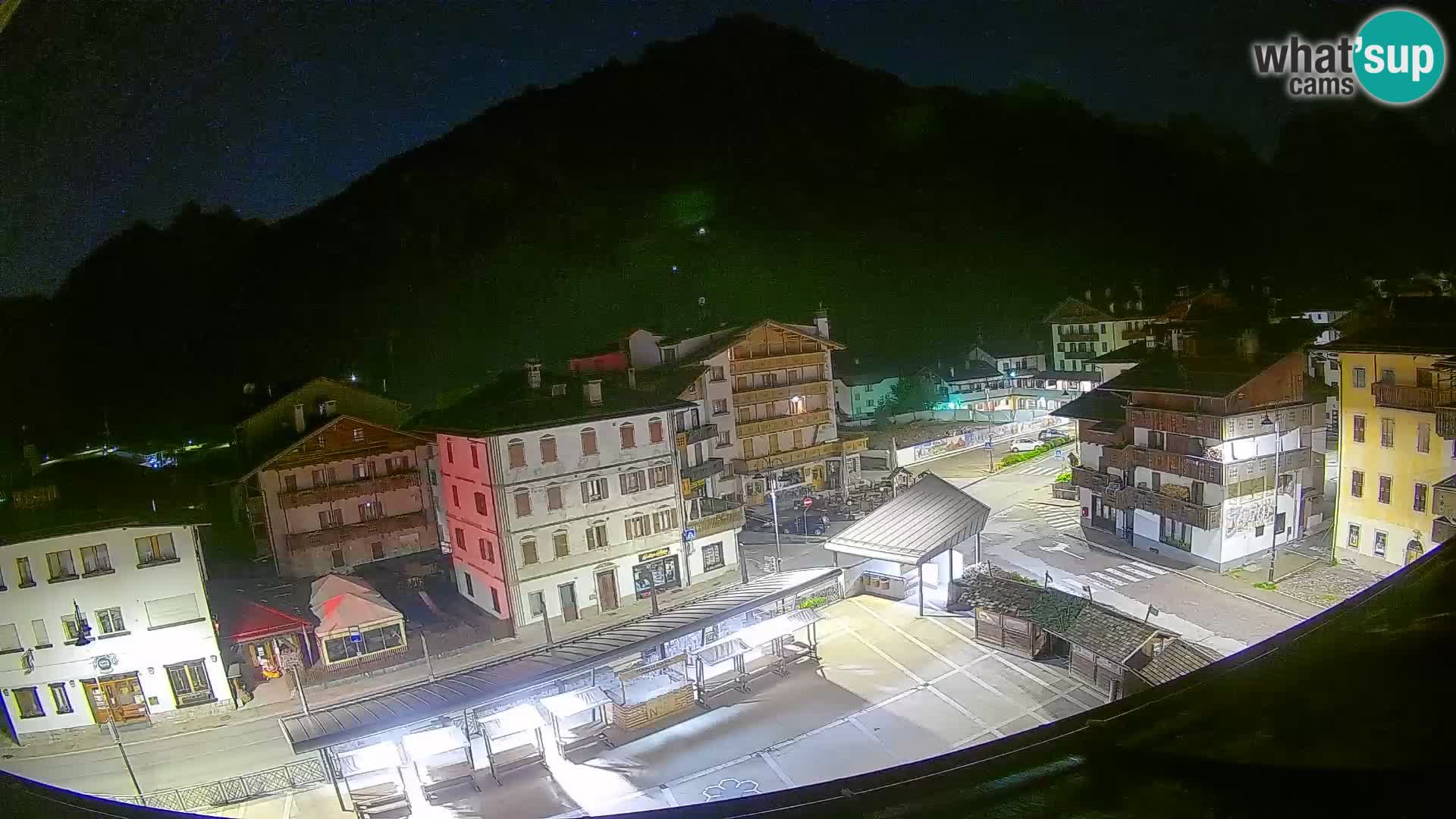 Hauptplatz von Forni di Sopra