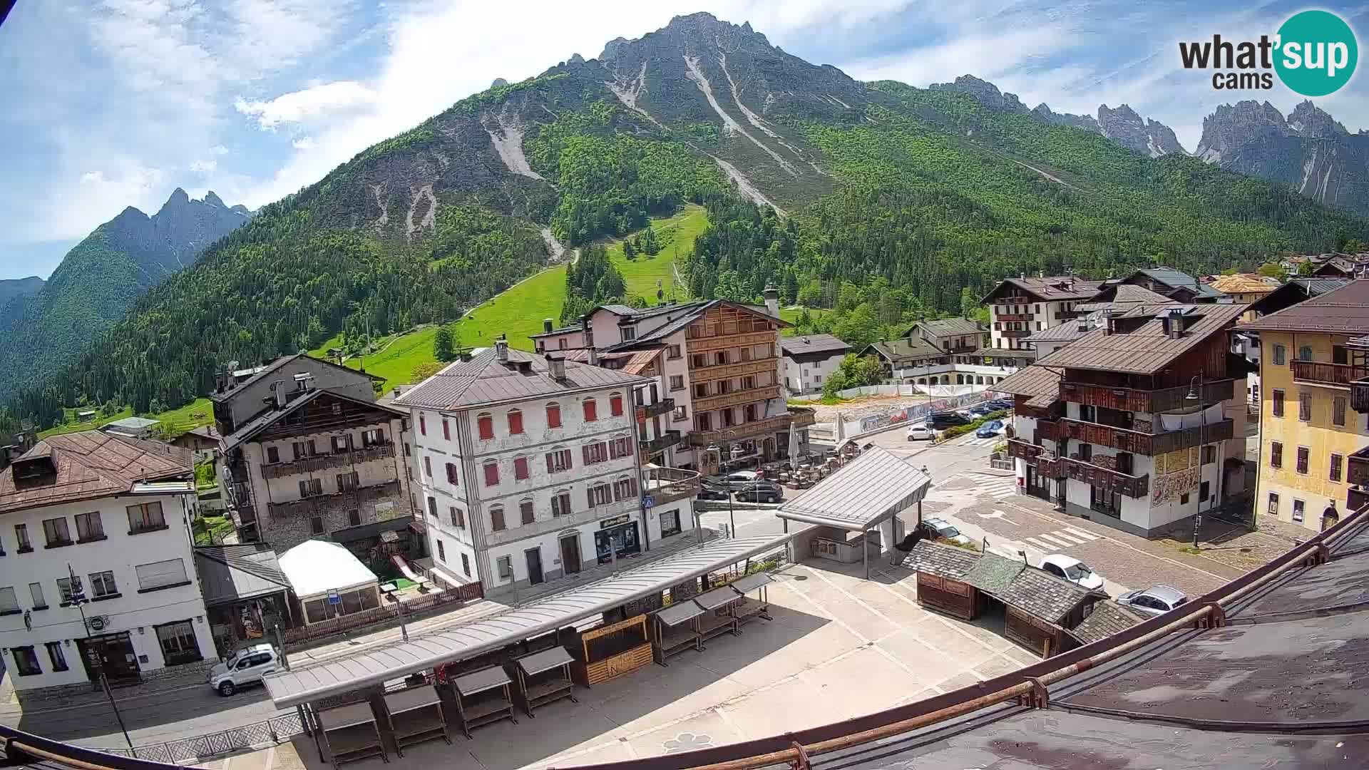 Hauptplatz von Forni di Sopra