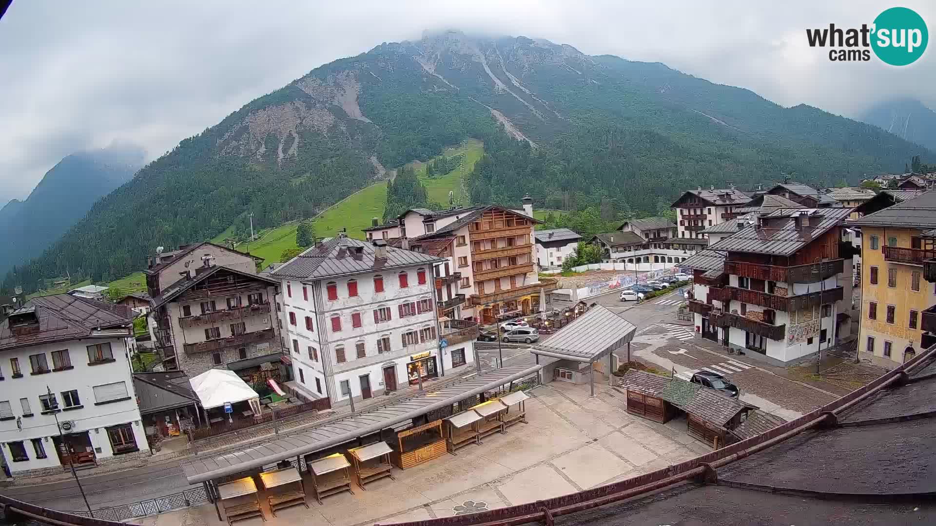 Hauptplatz von Forni di Sopra