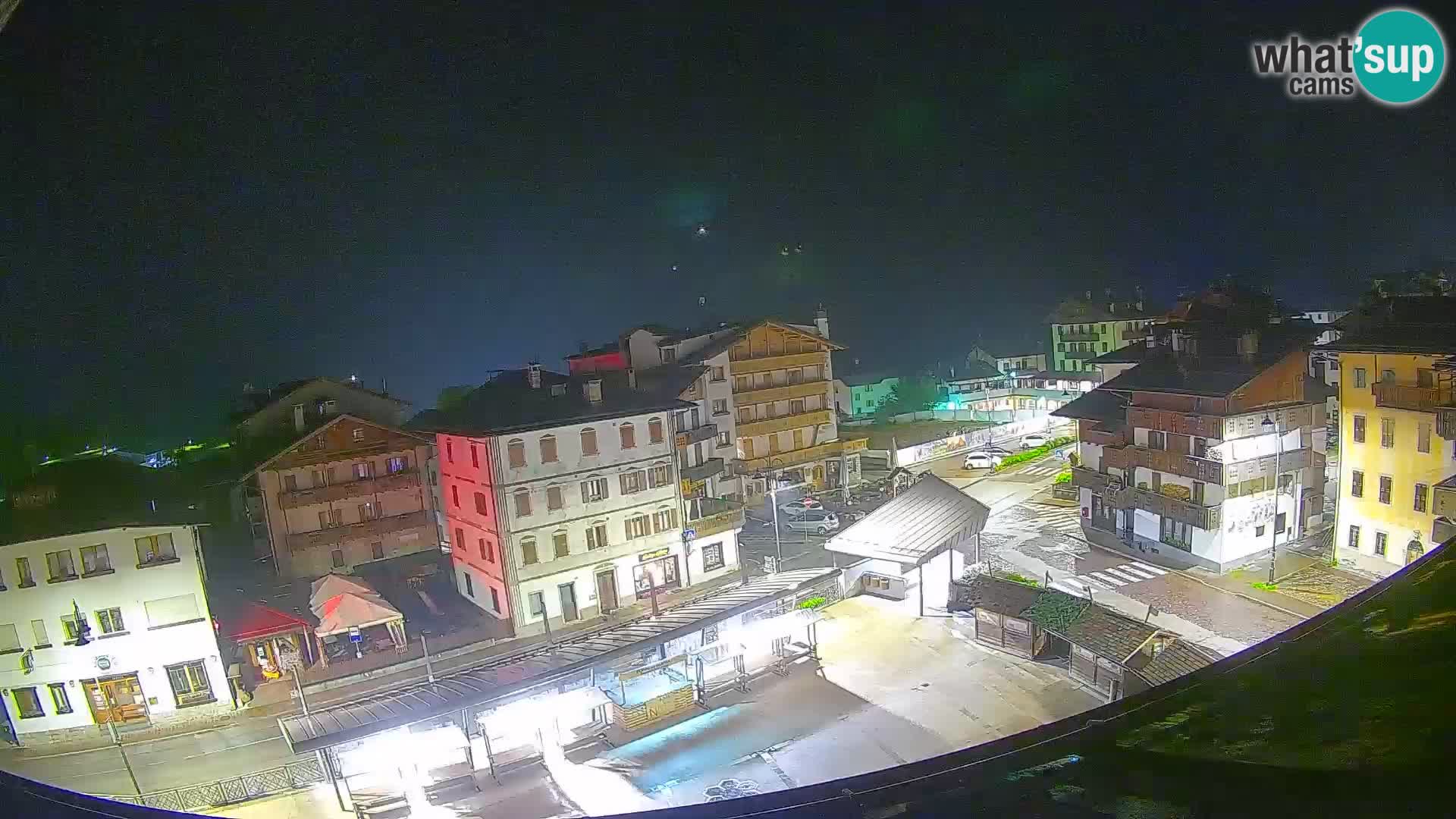 Plaza principal de Forni di Sopra