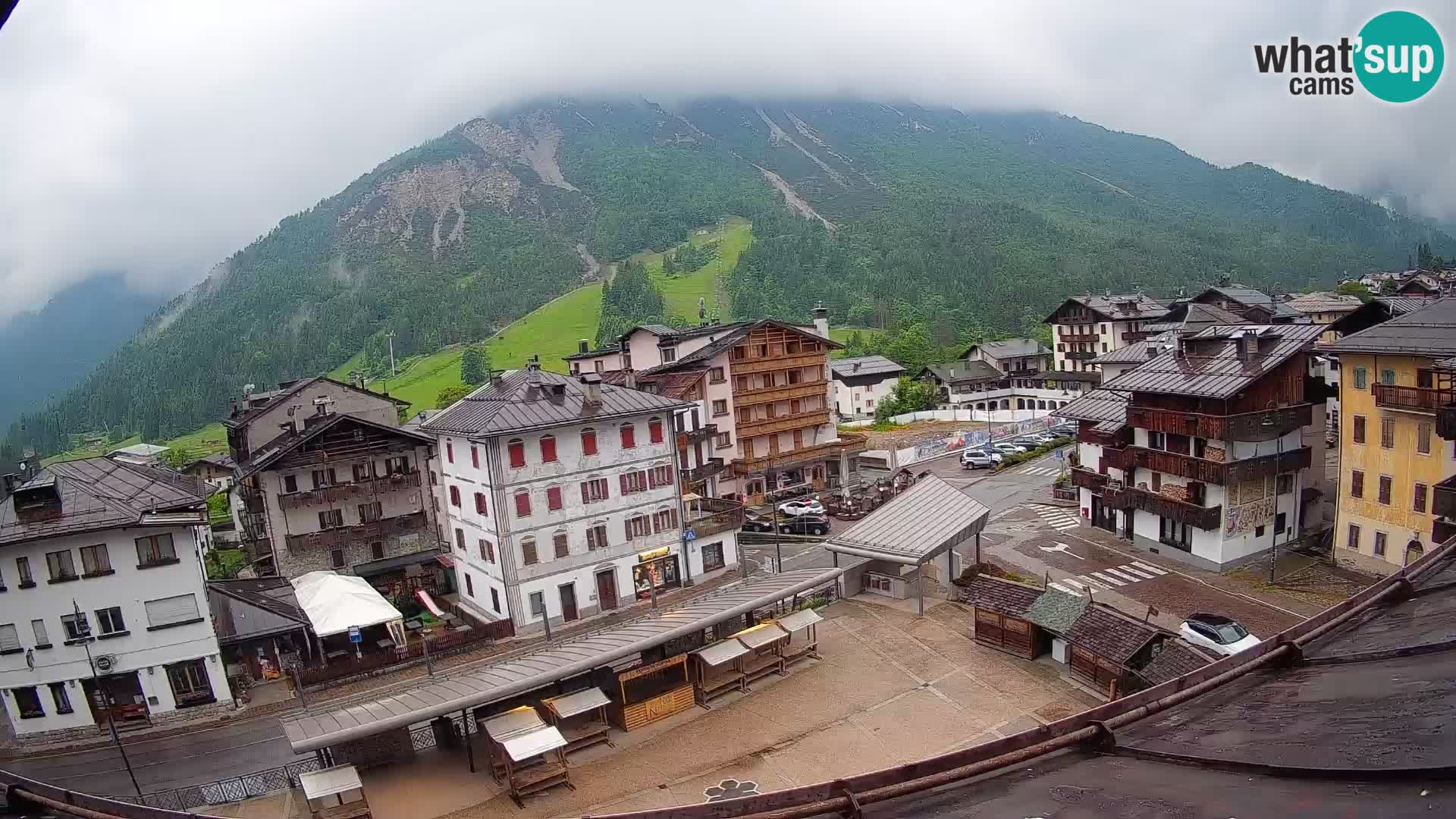 Hauptplatz von Forni di Sopra
