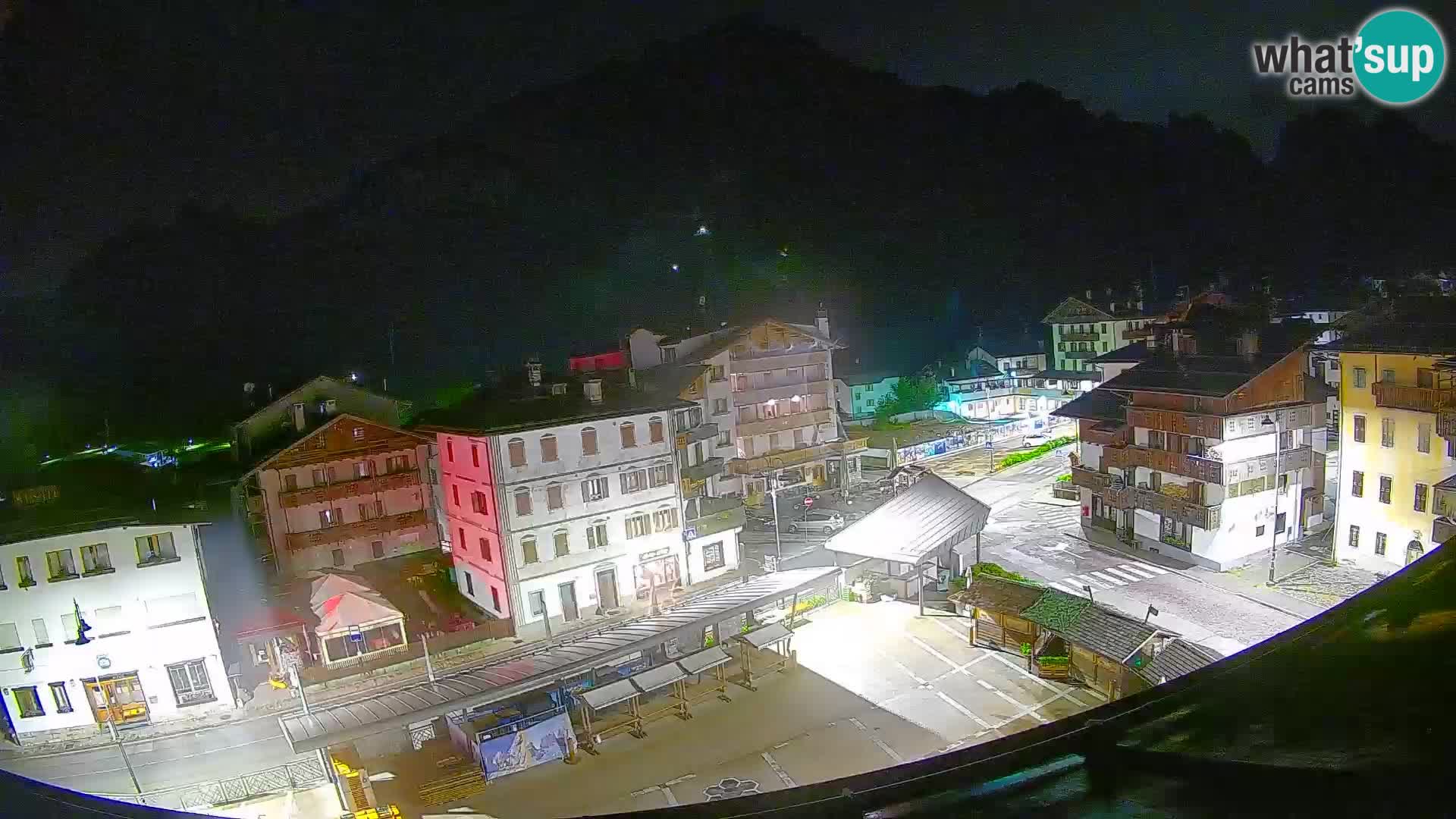 Hauptplatz von Forni di Sopra