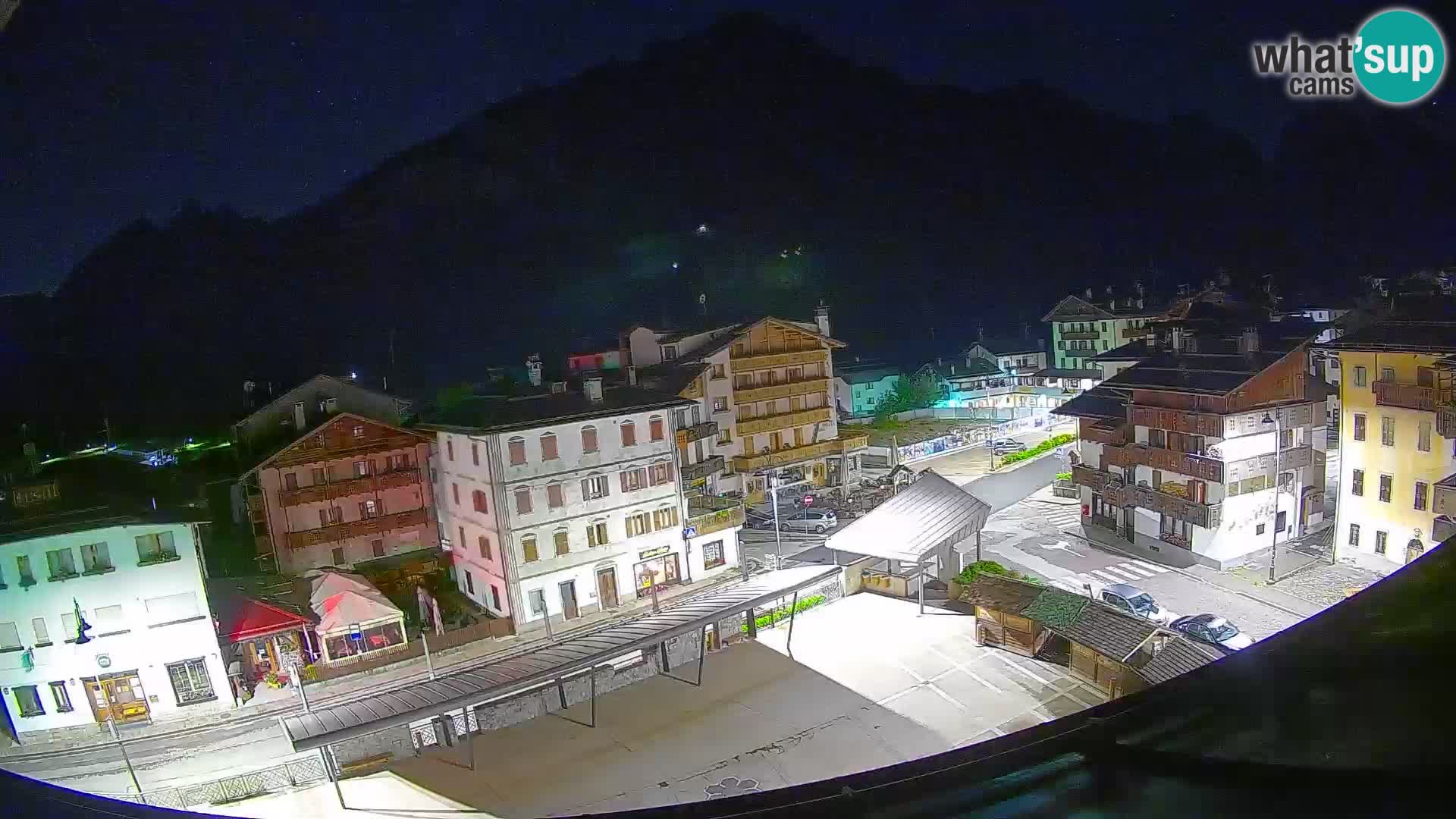 Plaza principal de Forni di Sopra