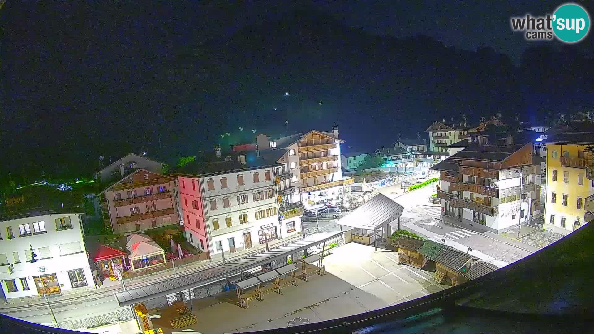 Plaza principal de Forni di Sopra