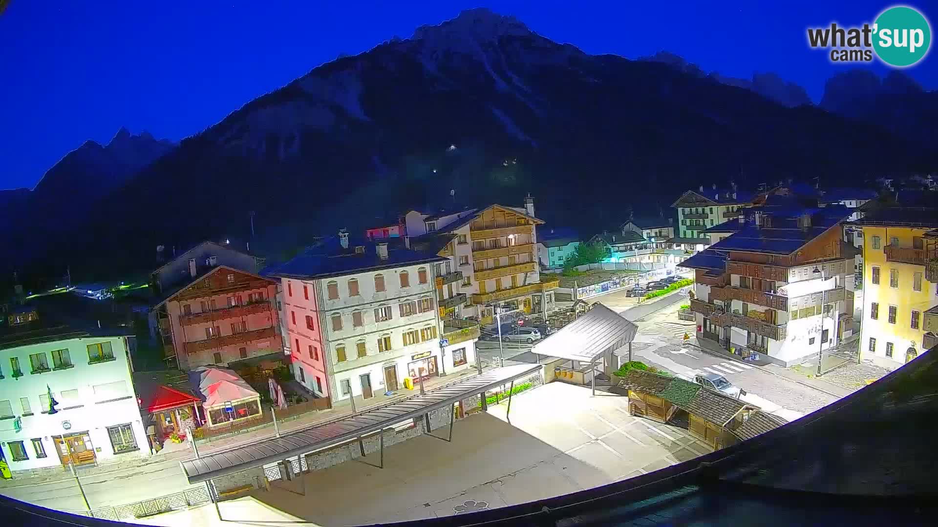 Hauptplatz von Forni di Sopra