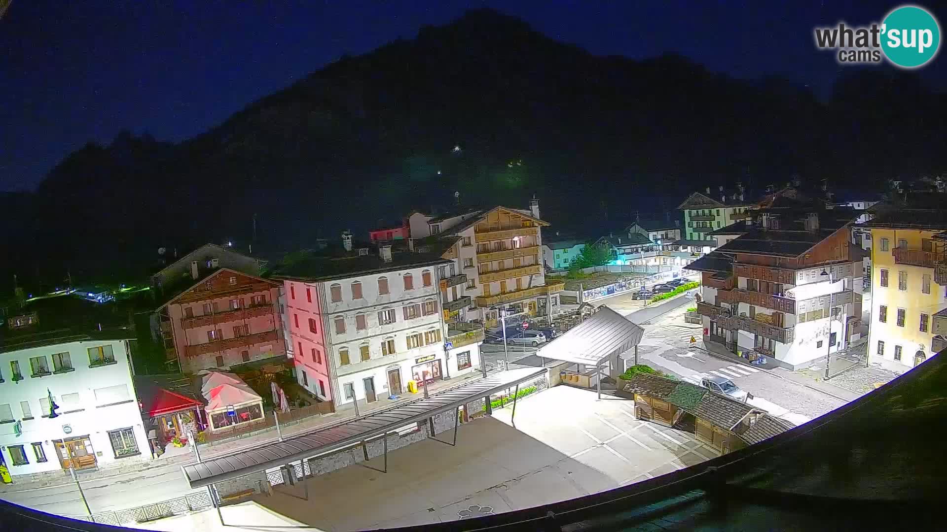 Hauptplatz von Forni di Sopra