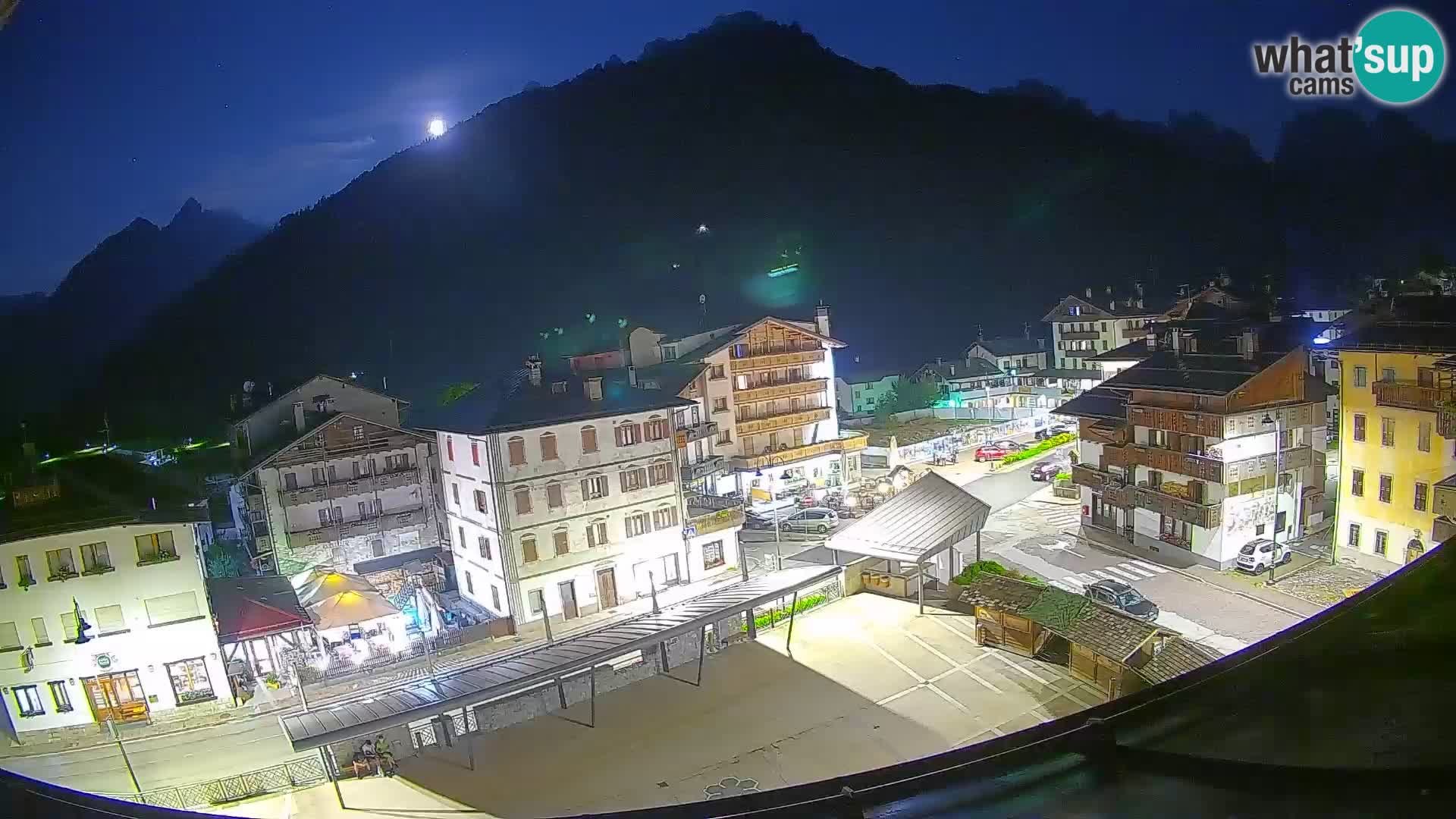 Hauptplatz von Forni di Sopra