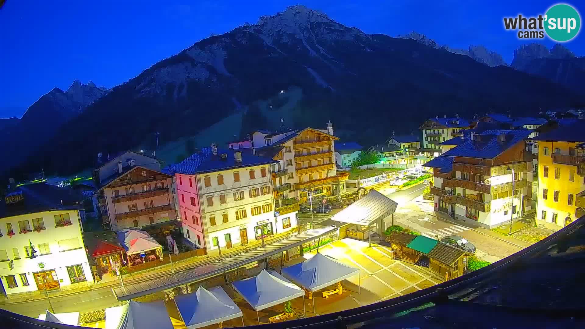 Hauptplatz von Forni di Sopra