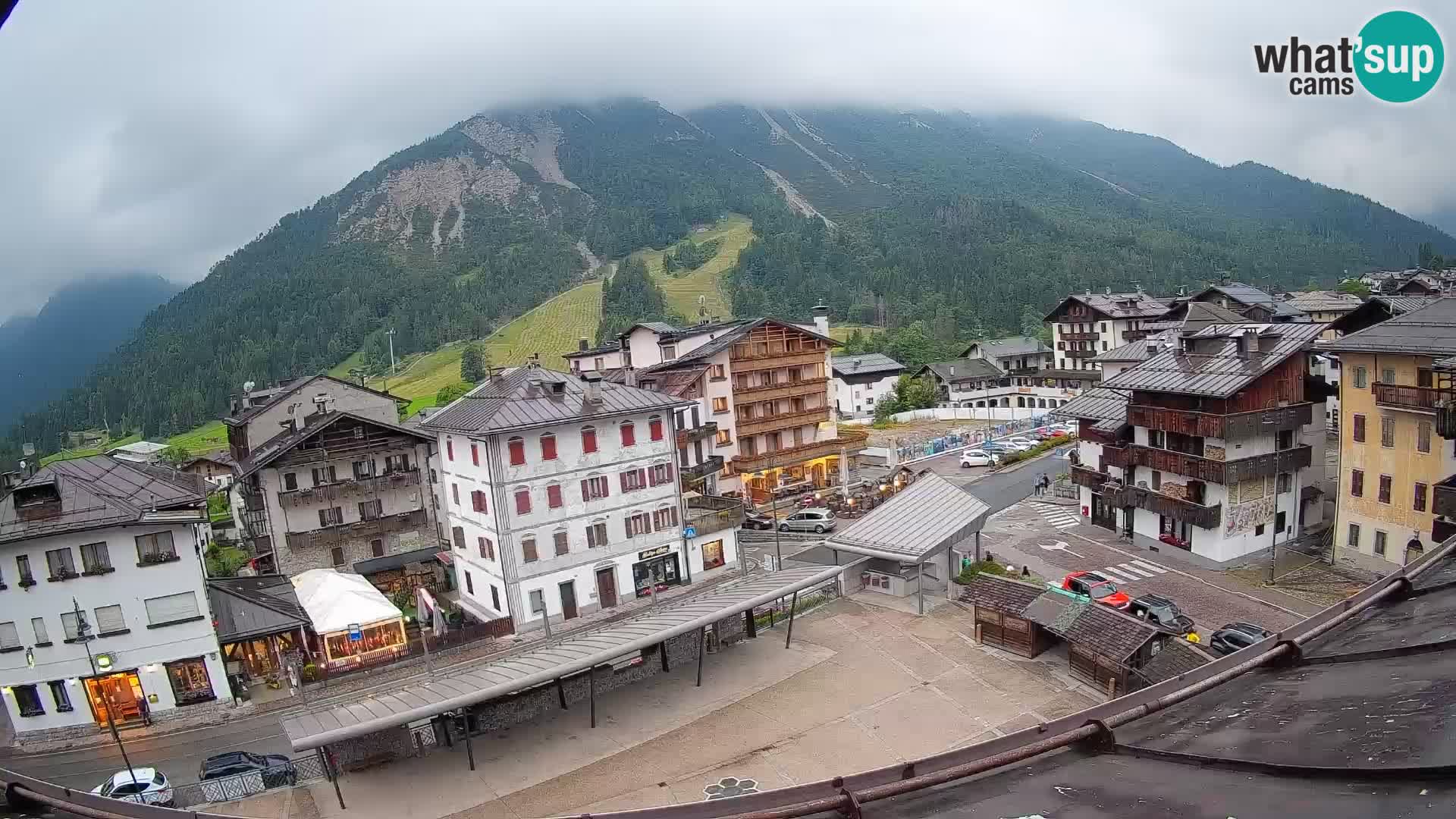 Hauptplatz von Forni di Sopra