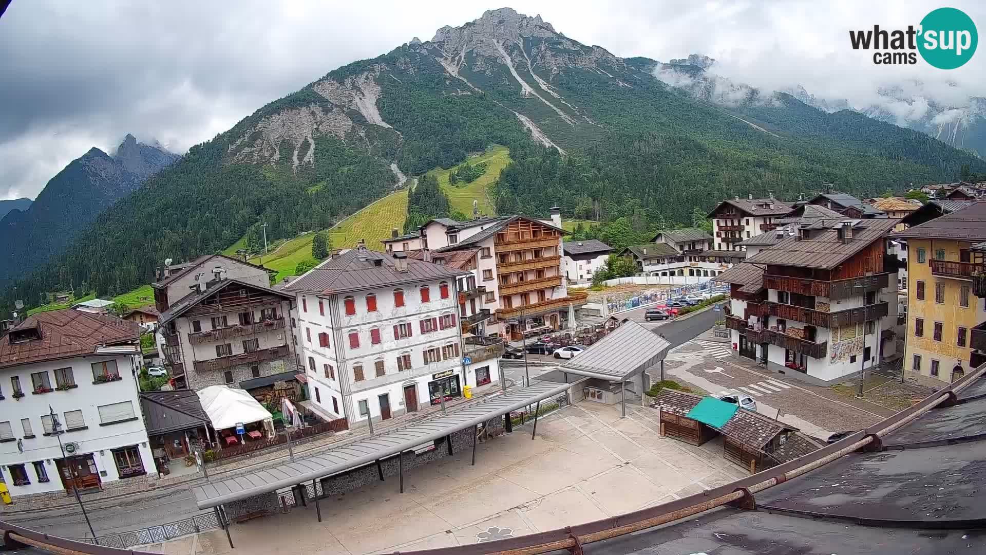 Hauptplatz von Forni di Sopra