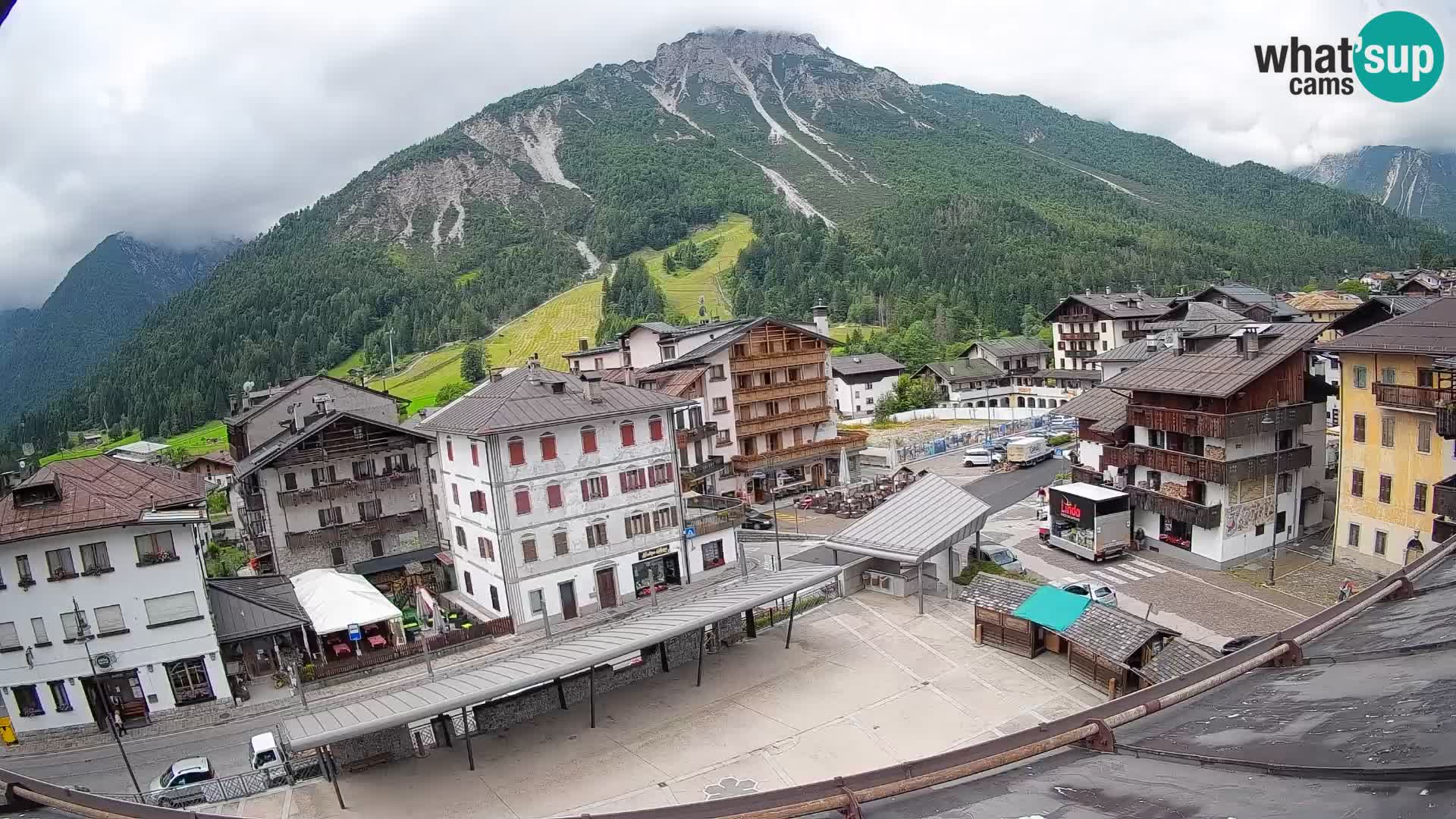 Hauptplatz von Forni di Sopra