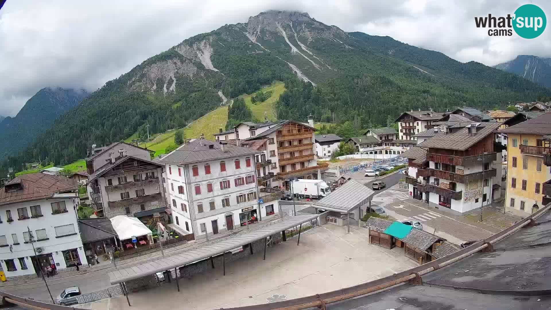 Hauptplatz von Forni di Sopra