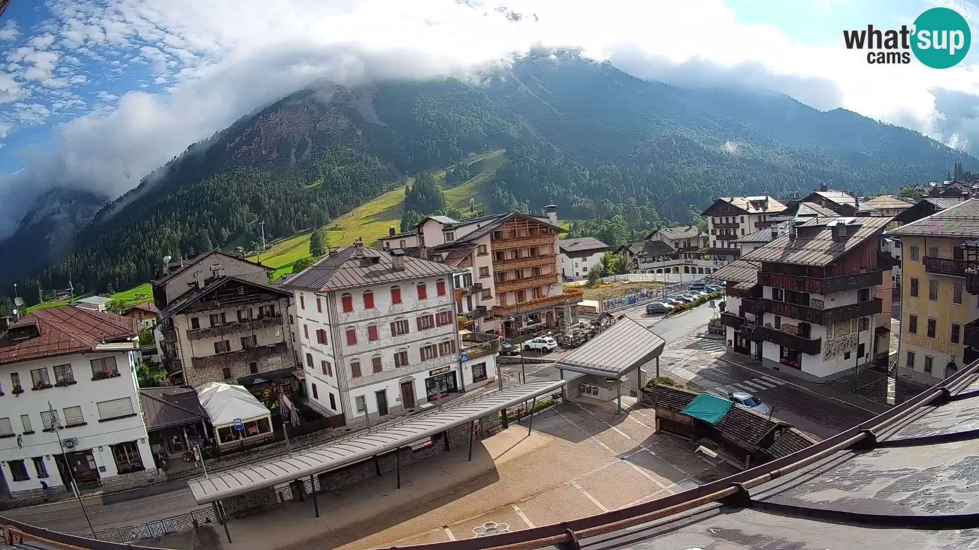 Hauptplatz von Forni di Sopra