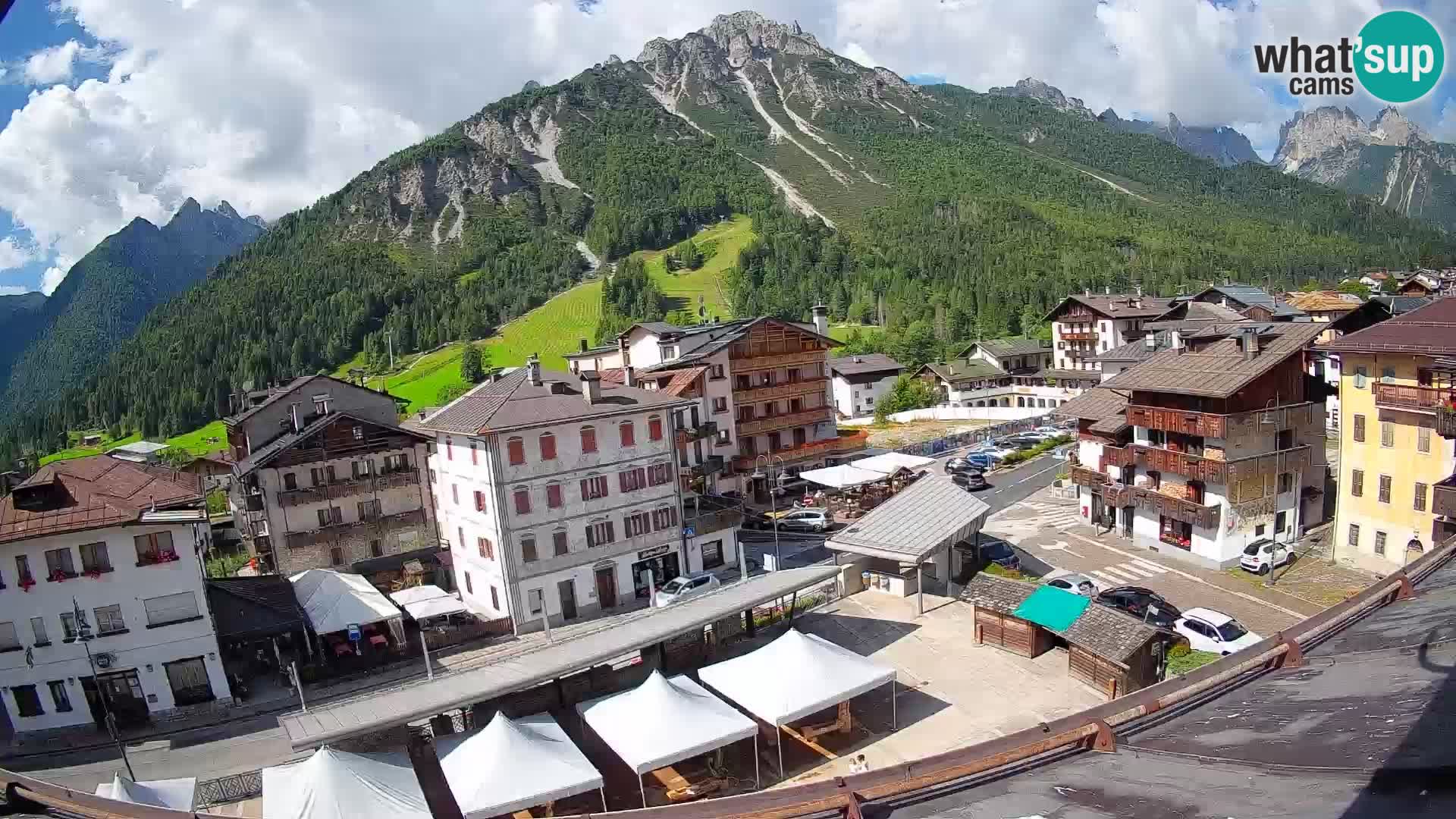 Hauptplatz von Forni di Sopra
