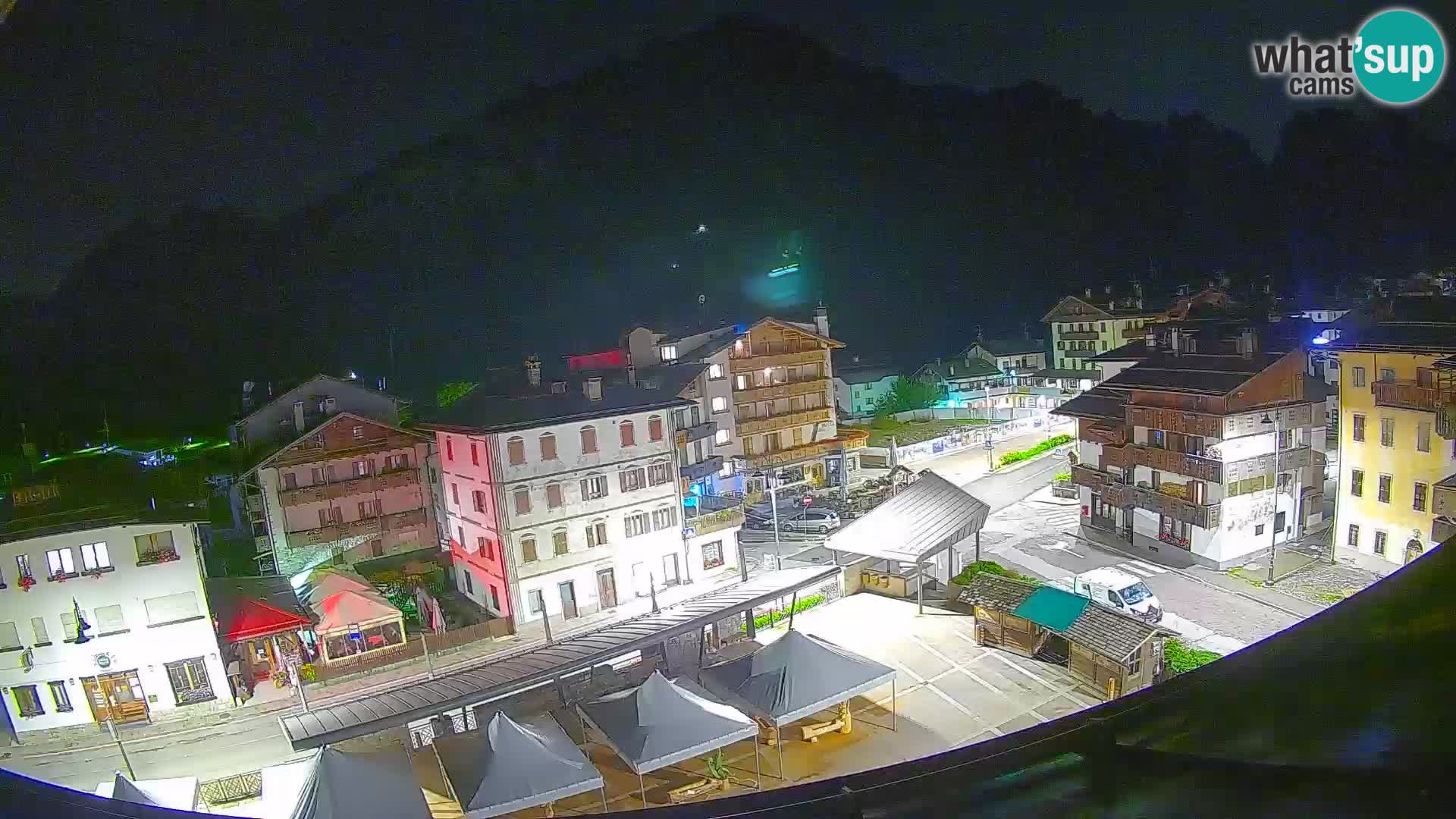 Piazza centrale di Forni di Sopra