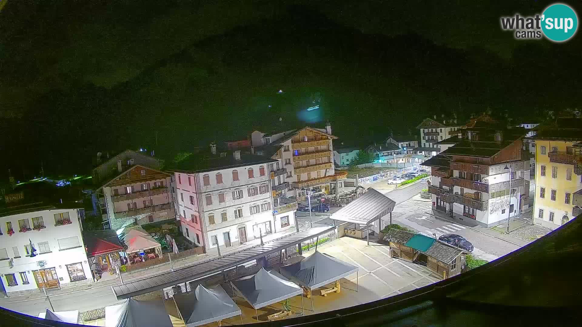 Hauptplatz von Forni di Sopra