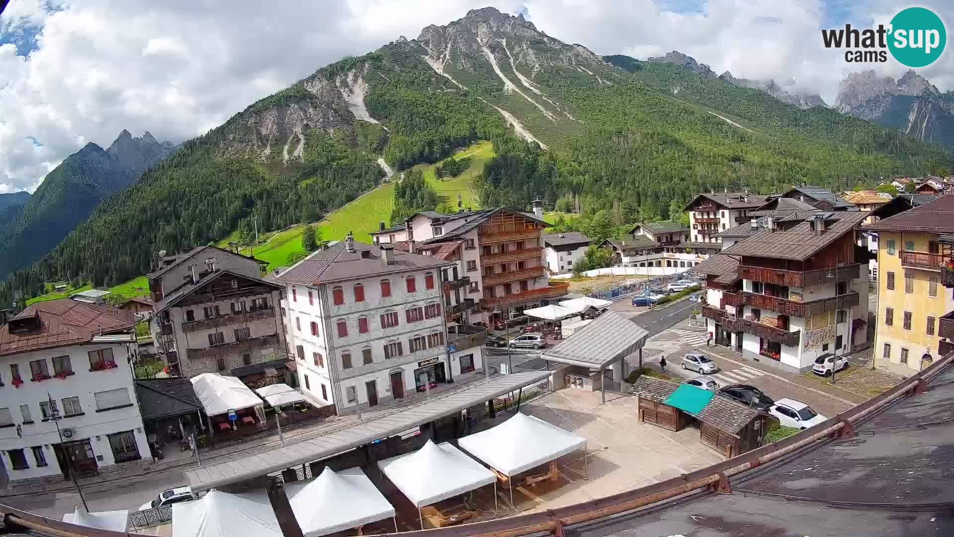 Hauptplatz von Forni di Sopra