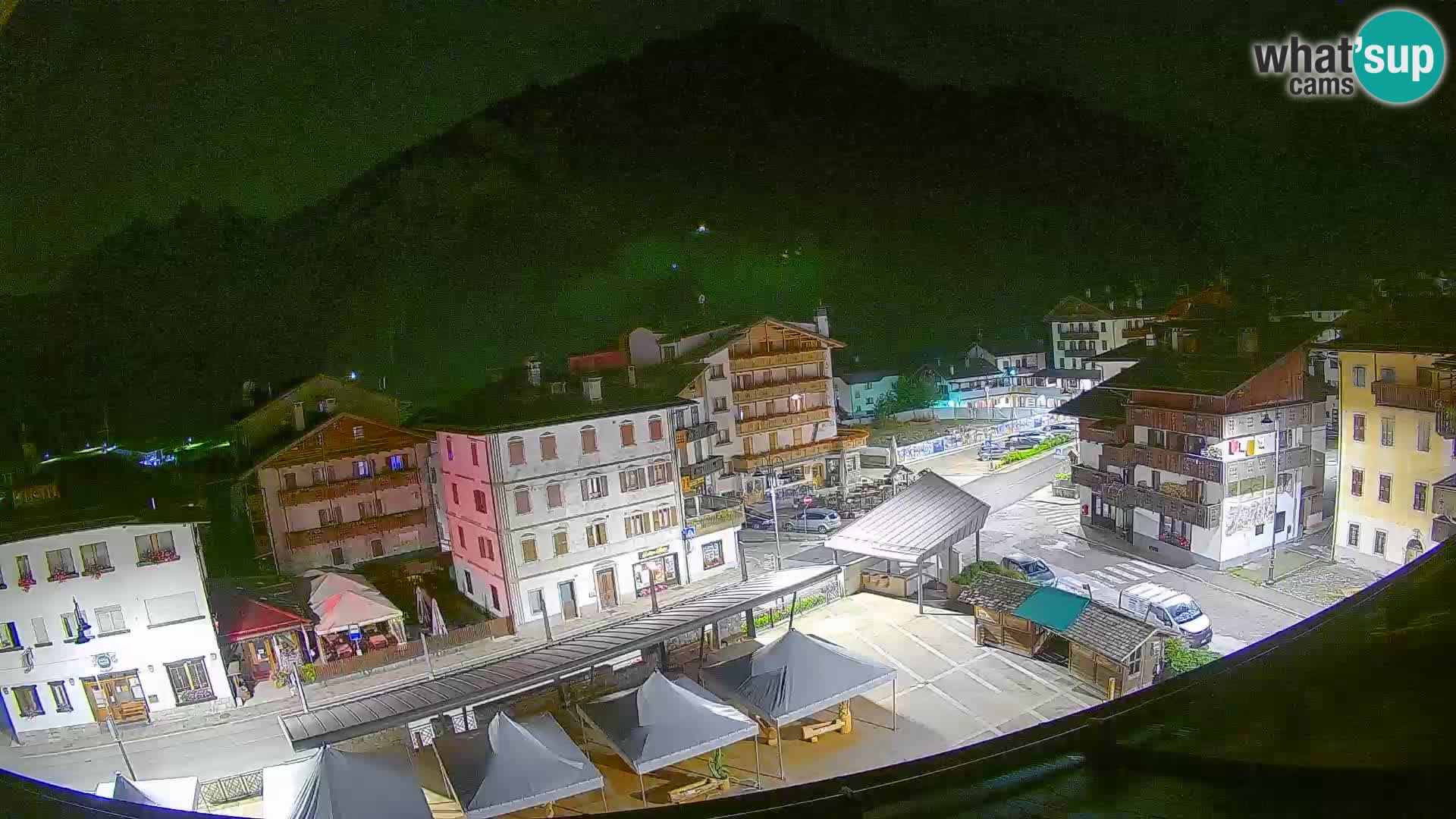 Hauptplatz von Forni di Sopra