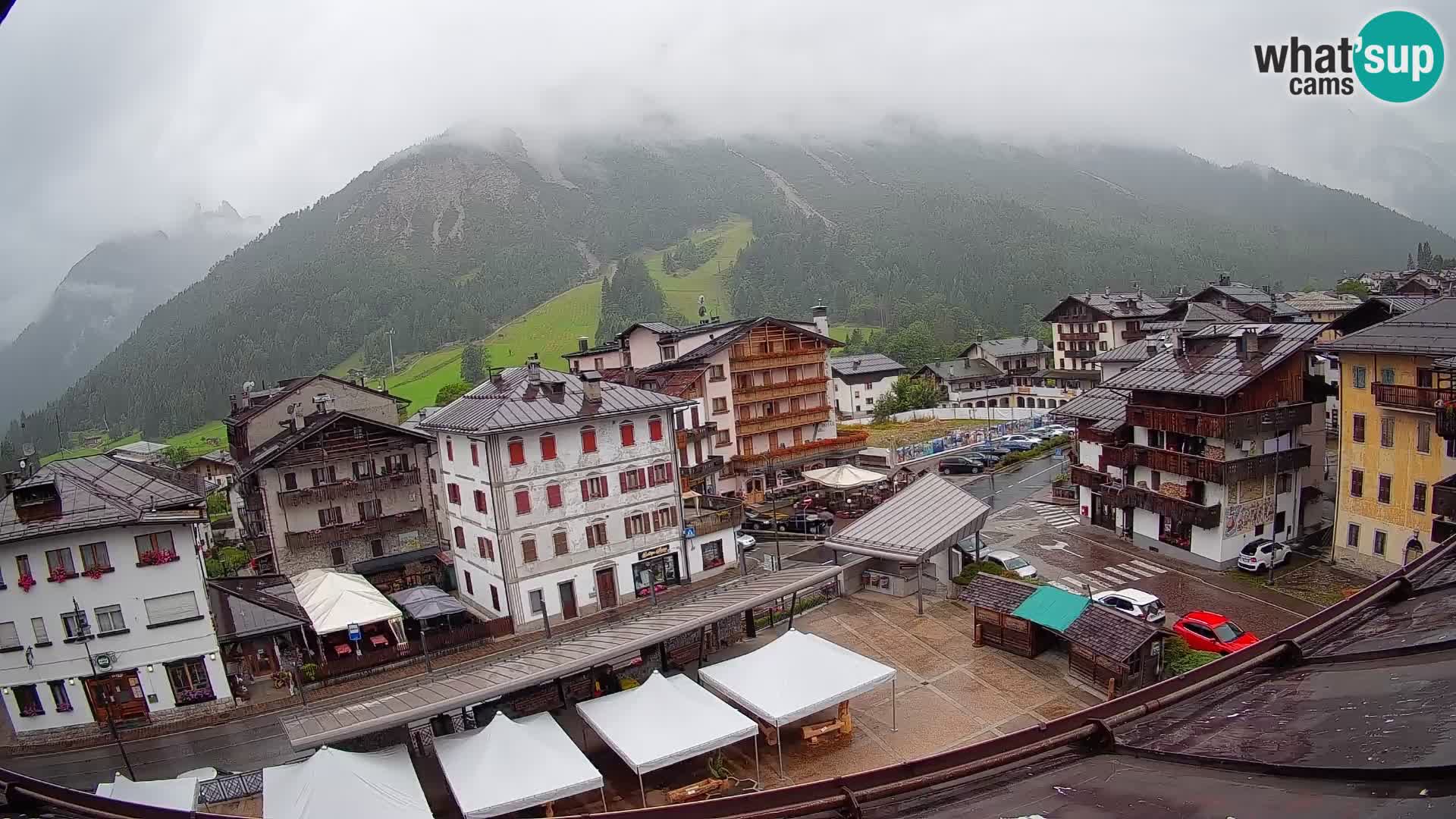 Hauptplatz von Forni di Sopra