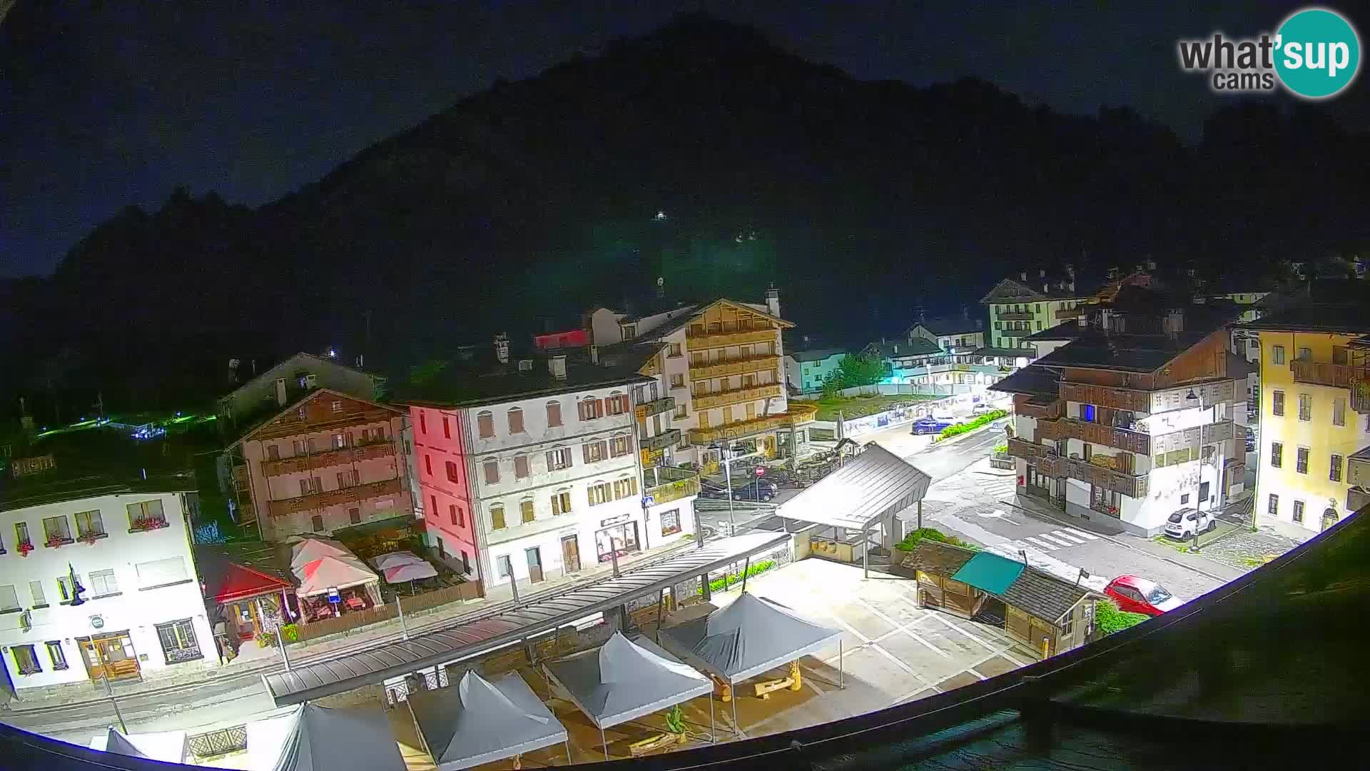 Hauptplatz von Forni di Sopra