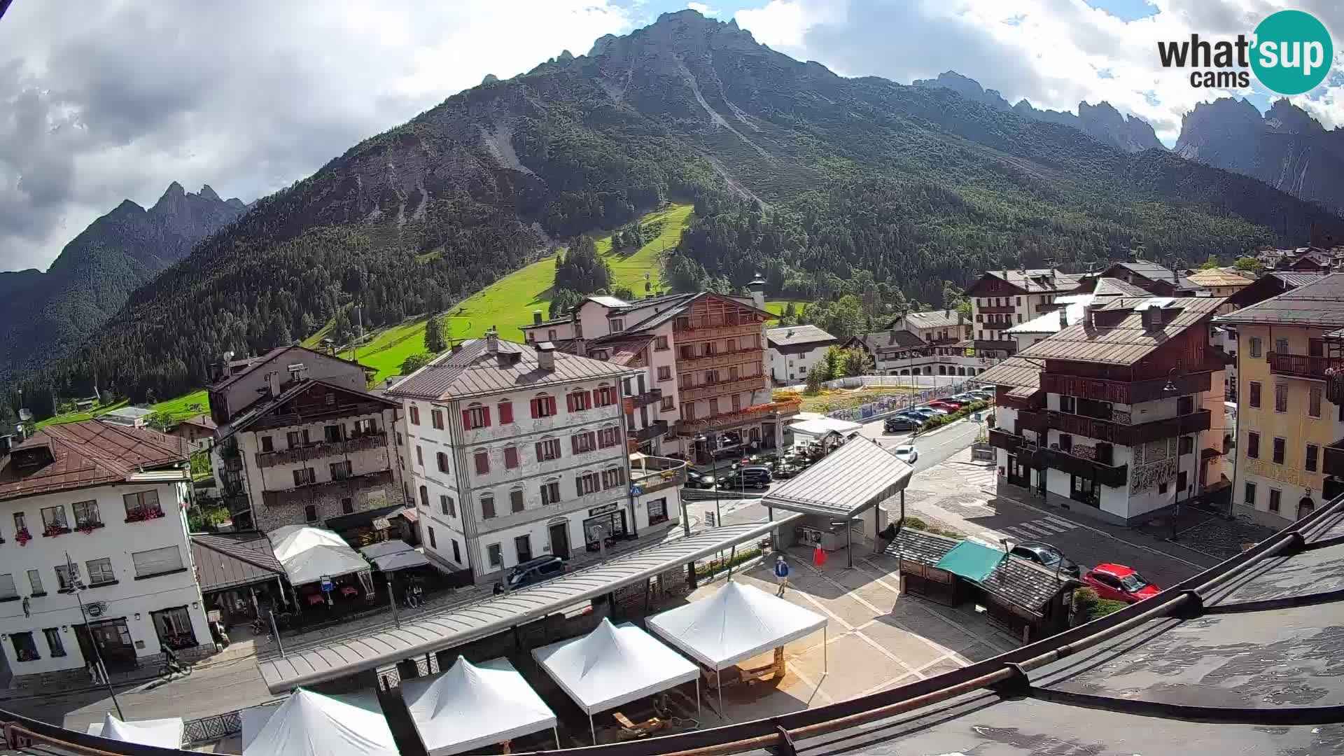 Hauptplatz von Forni di Sopra