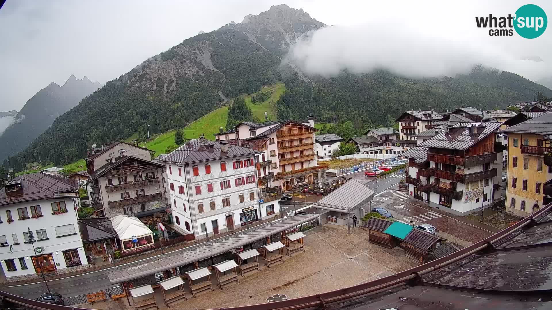 Hauptplatz von Forni di Sopra