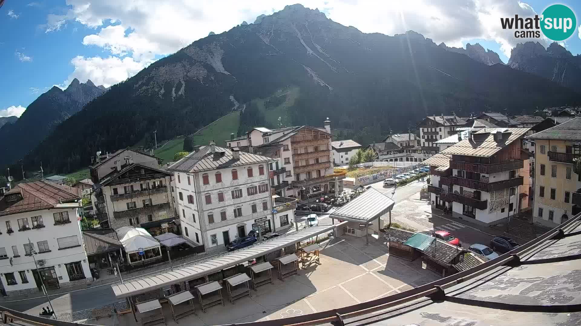 Plaza principal de Forni di Sopra