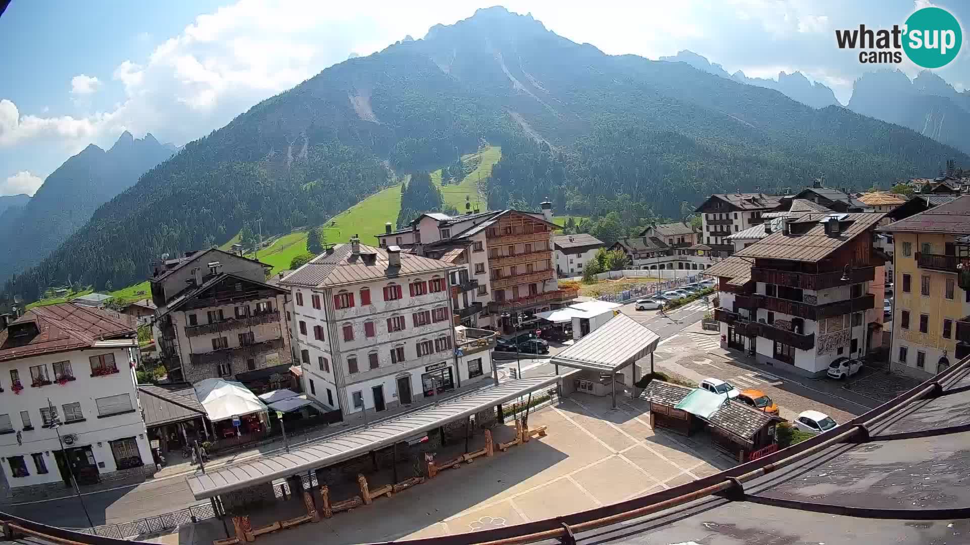 Hauptplatz von Forni di Sopra