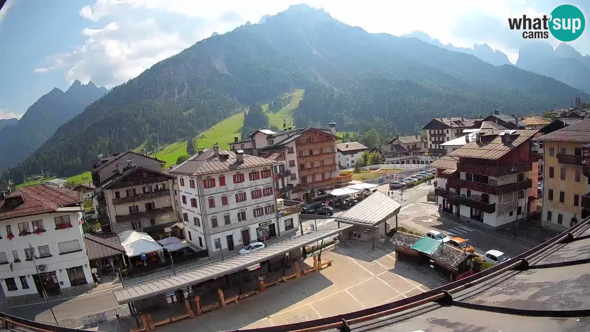 Hauptplatz von Forni di Sopra