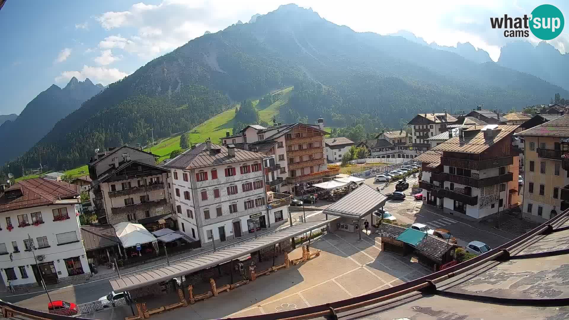 Plaza principal de Forni di Sopra
