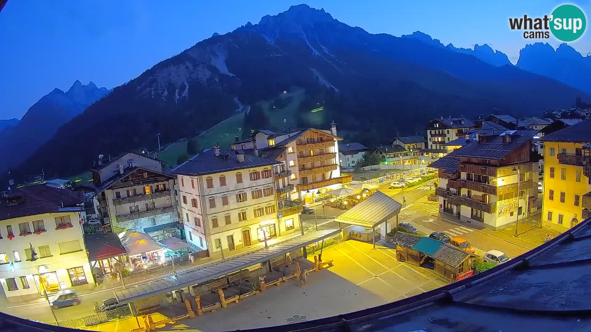 Hauptplatz von Forni di Sopra